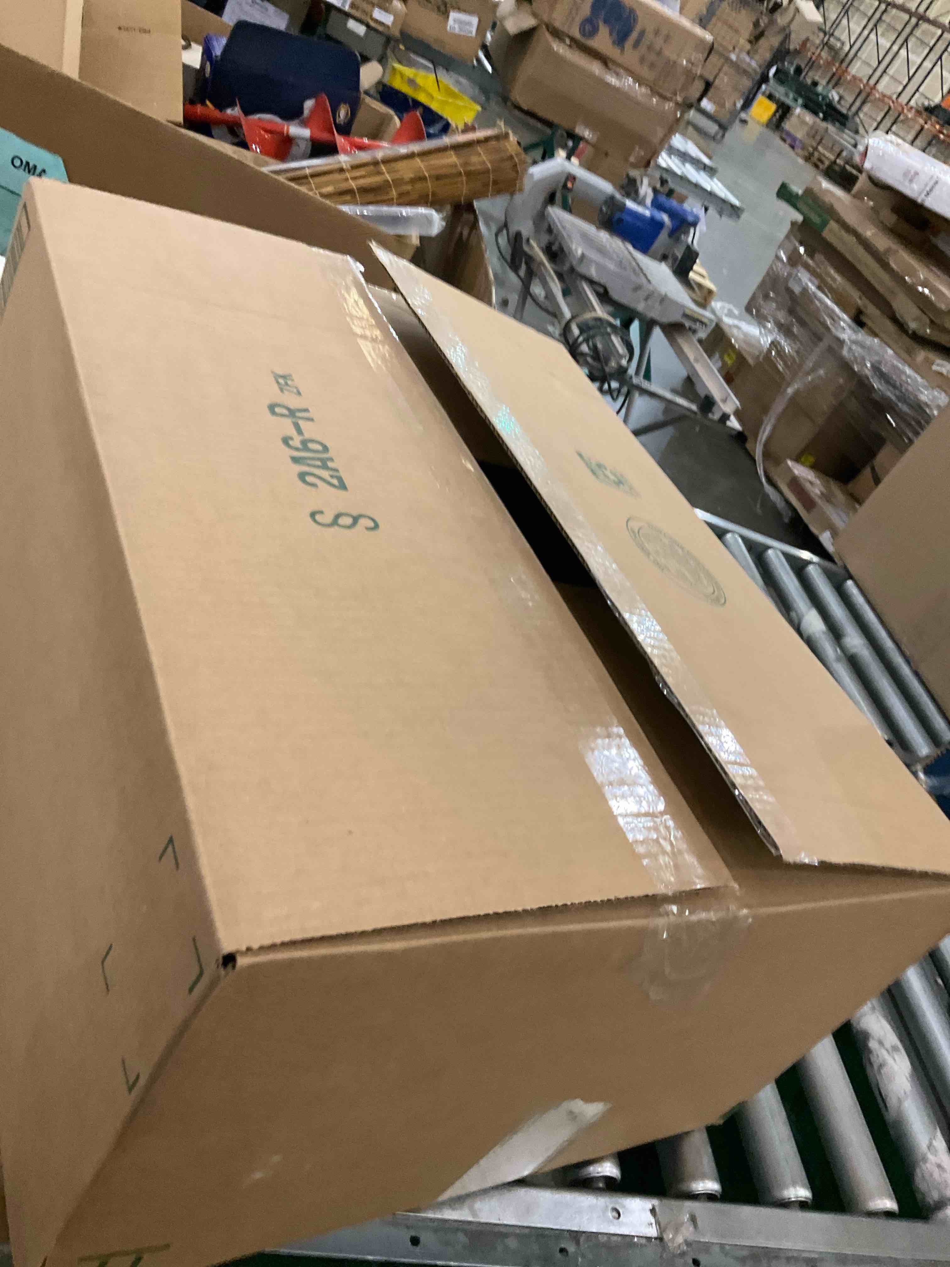 https://s3.amazonaws.com/lotting-images-prod/bidfta/GRA2046596_1739817140140.jpeg