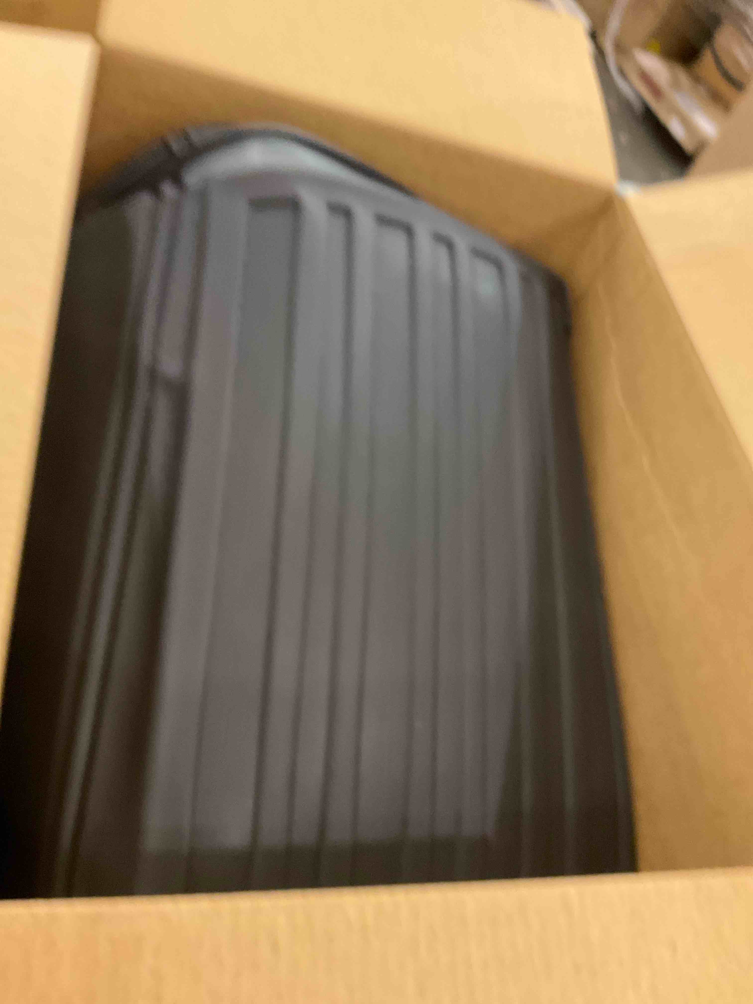 https://s3.amazonaws.com/lotting-images-prod/bidfta/GRA2046596_1739817147764.jpeg