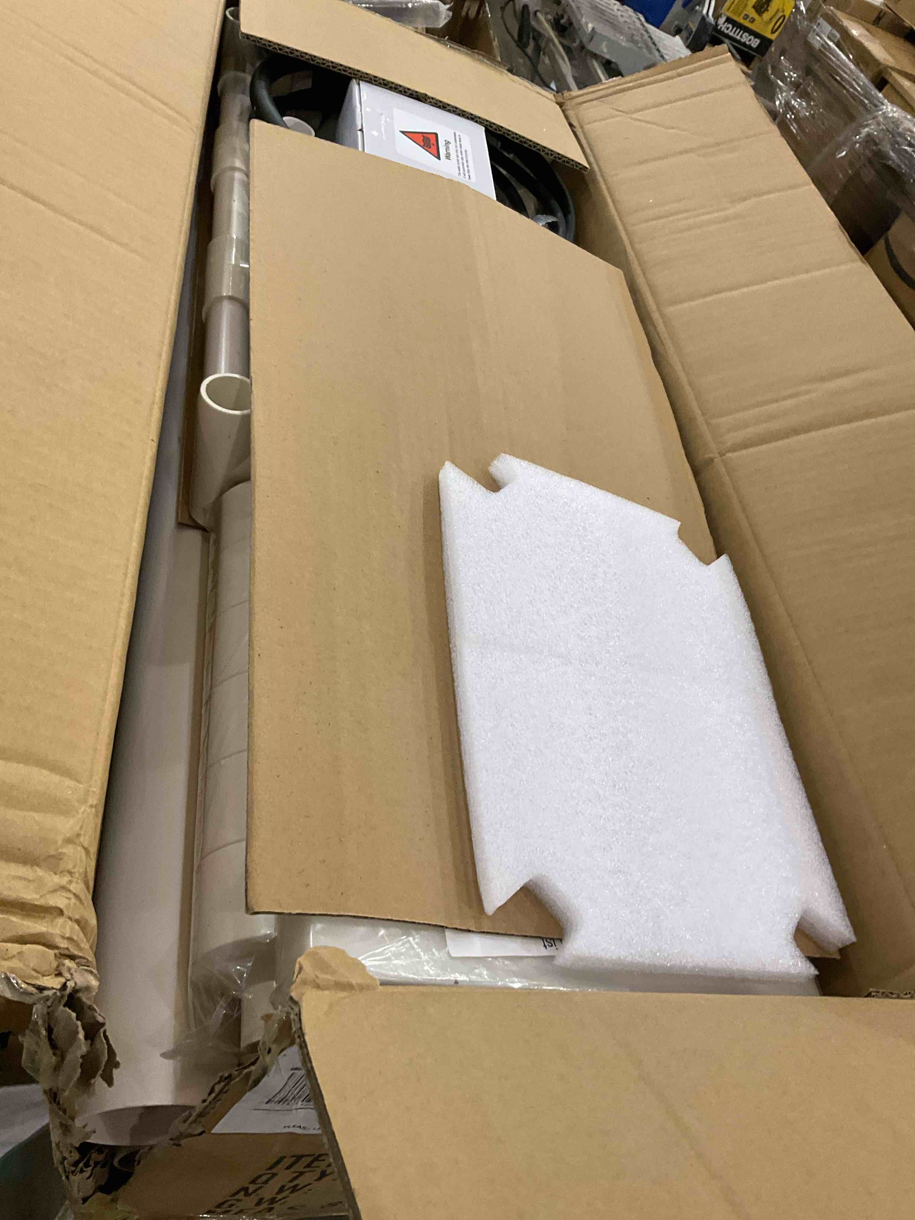 https://s3.amazonaws.com/lotting-images-prod/bidfta/GRA2046611_1739820343530.jpeg