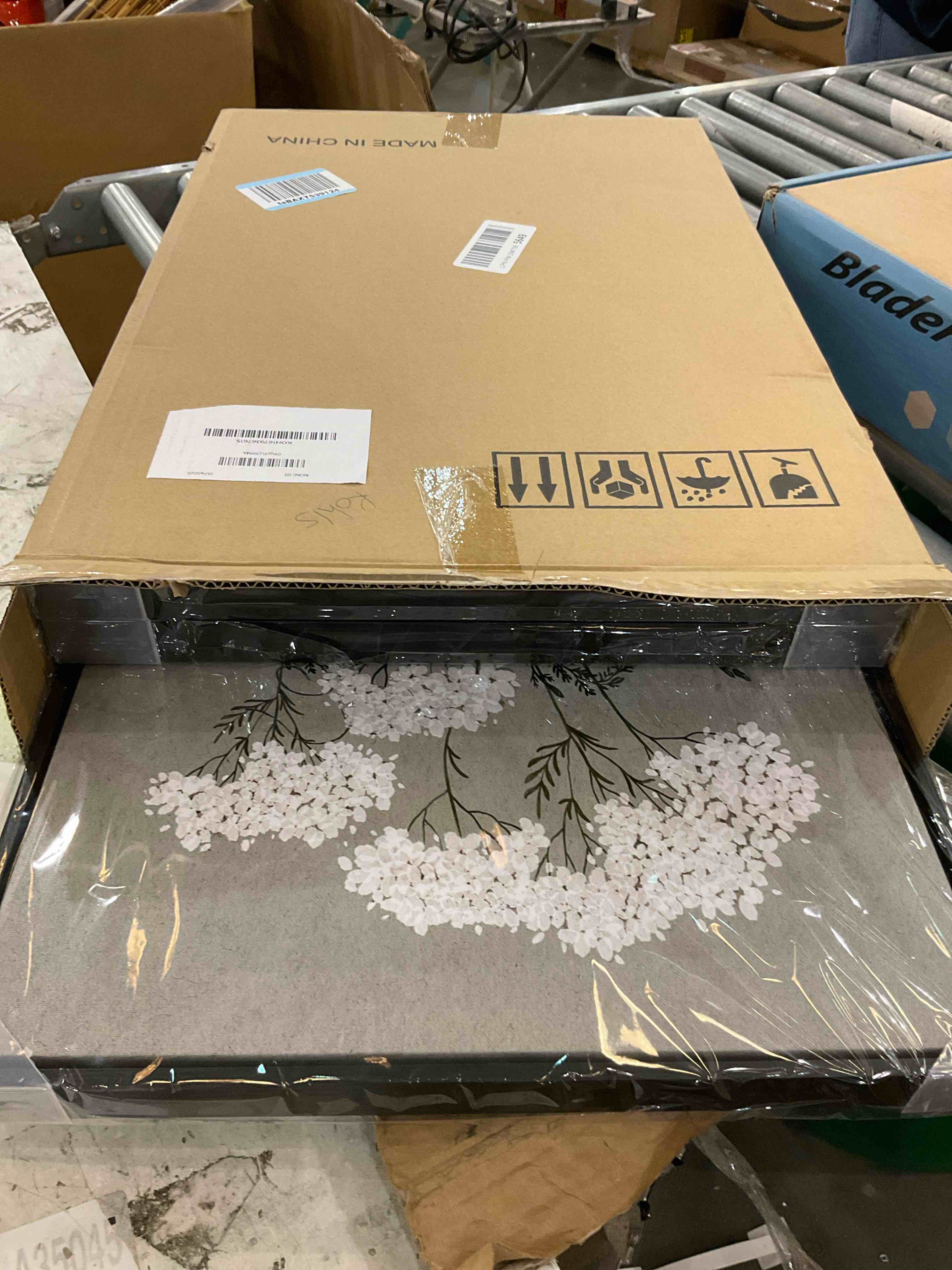 https://s3.amazonaws.com/lotting-images-prod/bidfta/GRA2046617_1739820905540.jpeg