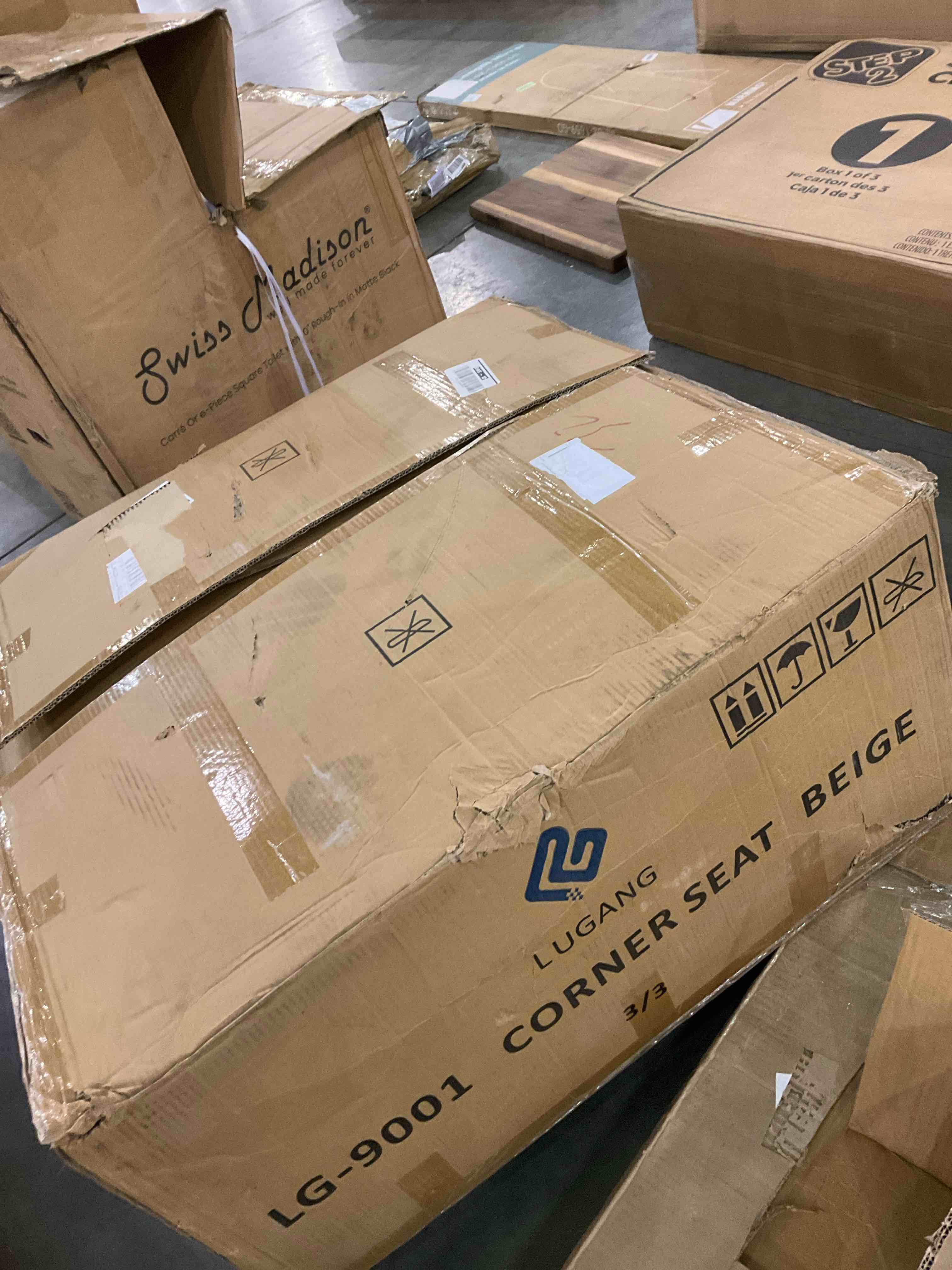 https://s3.amazonaws.com/lotting-images-prod/bidfta/GRA2047486_1739622594240.jpeg