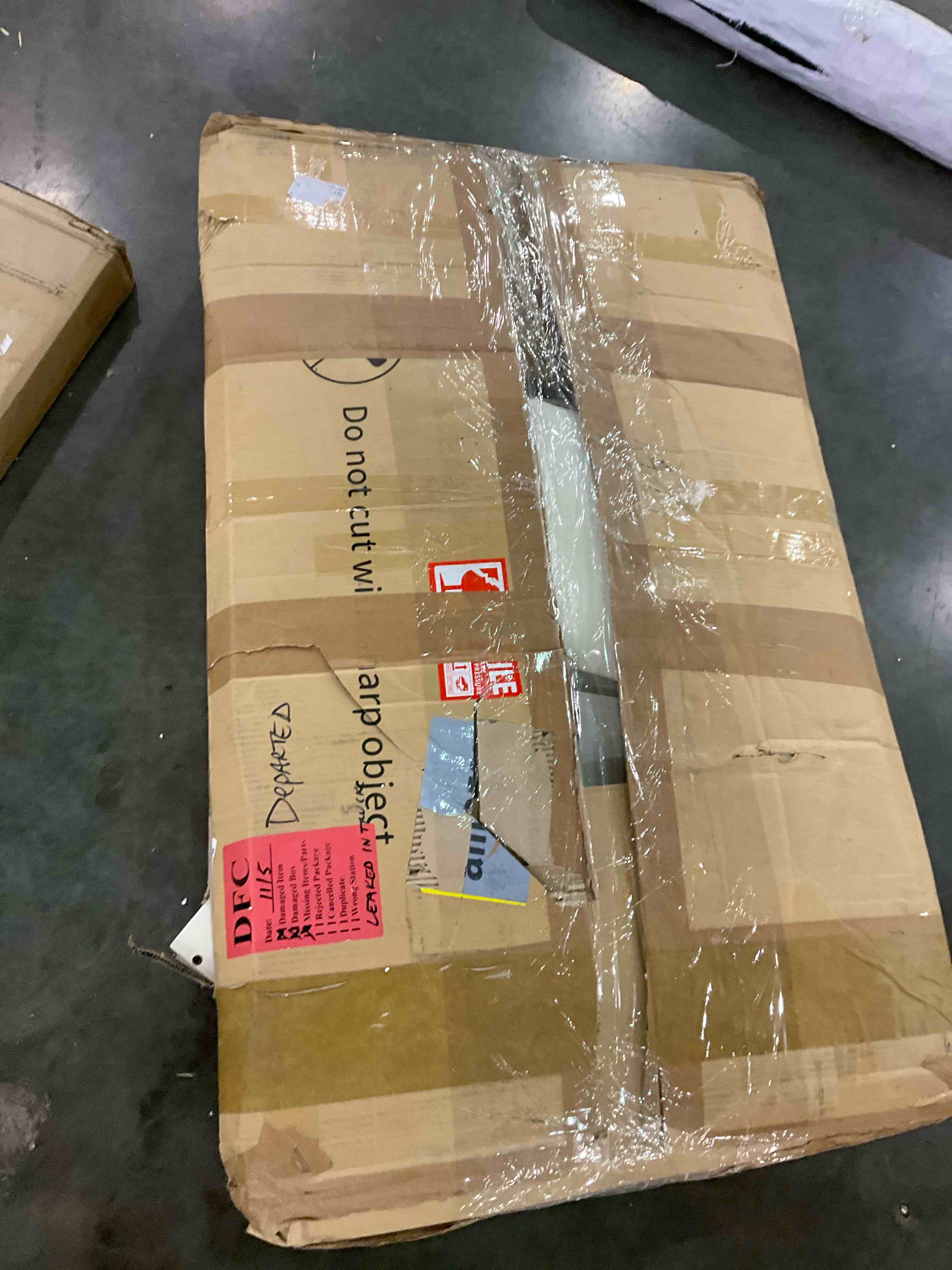 https://s3.amazonaws.com/lotting-images-prod/bidfta/GRA2047519_1739627524431.jpeg