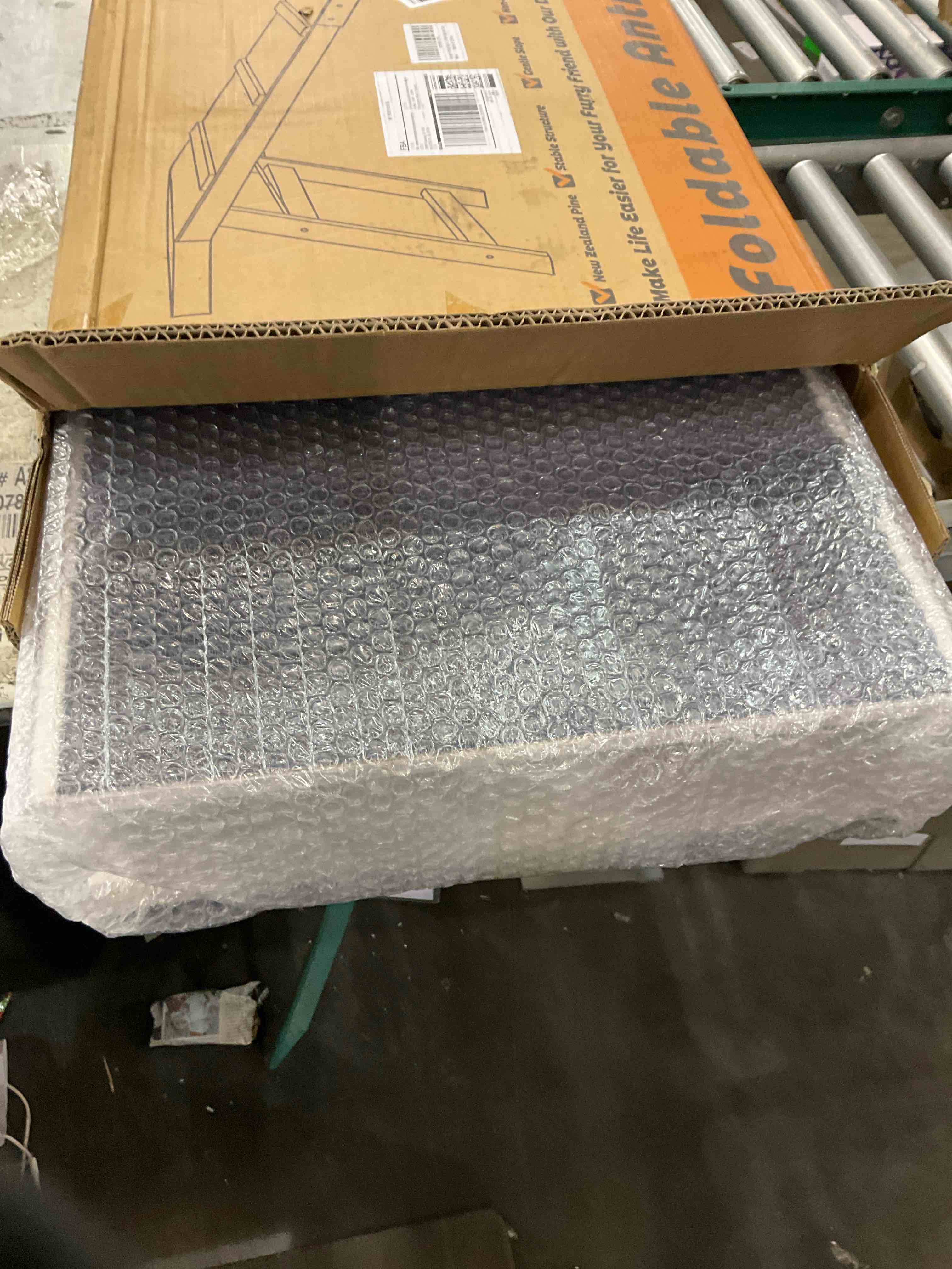 https://s3.amazonaws.com/lotting-images-prod/bidfta/GRA2047611_1739803474832.jpeg
