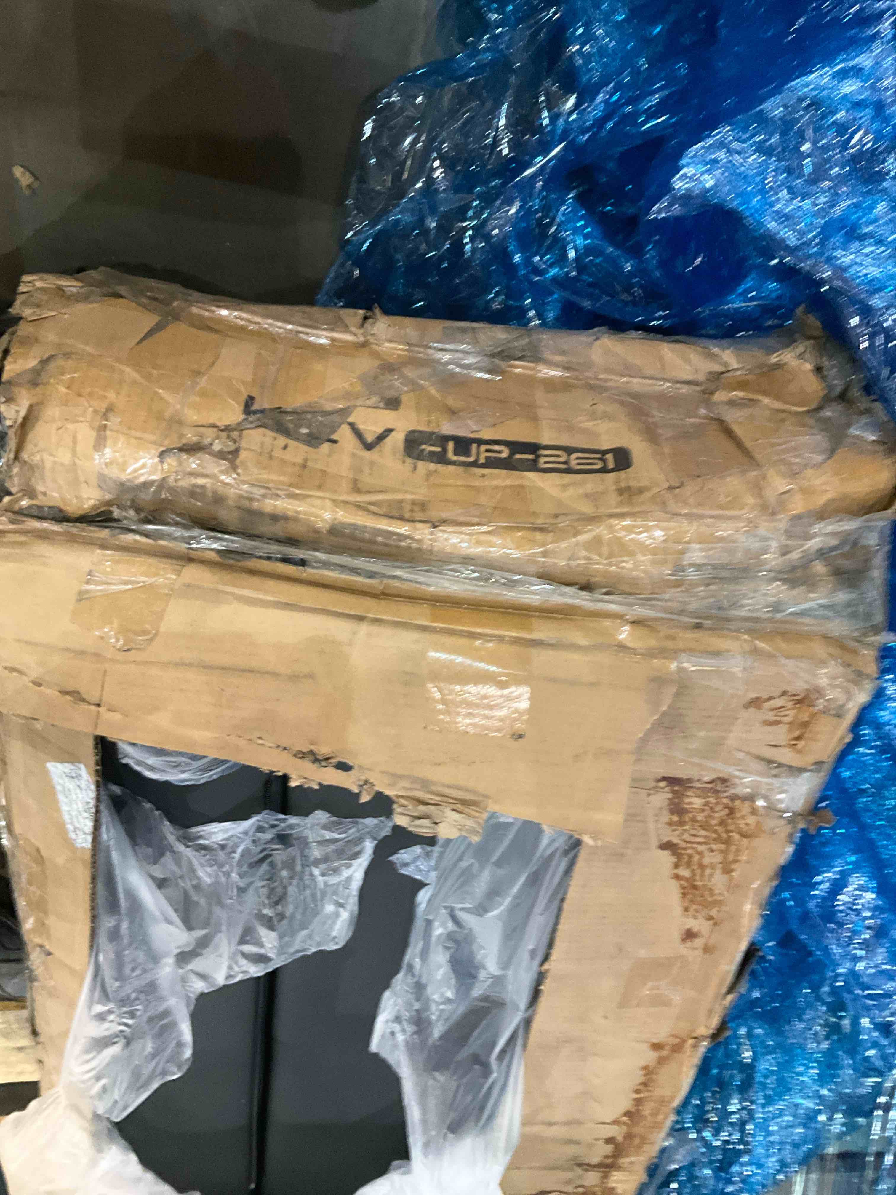 unknown furniture piece