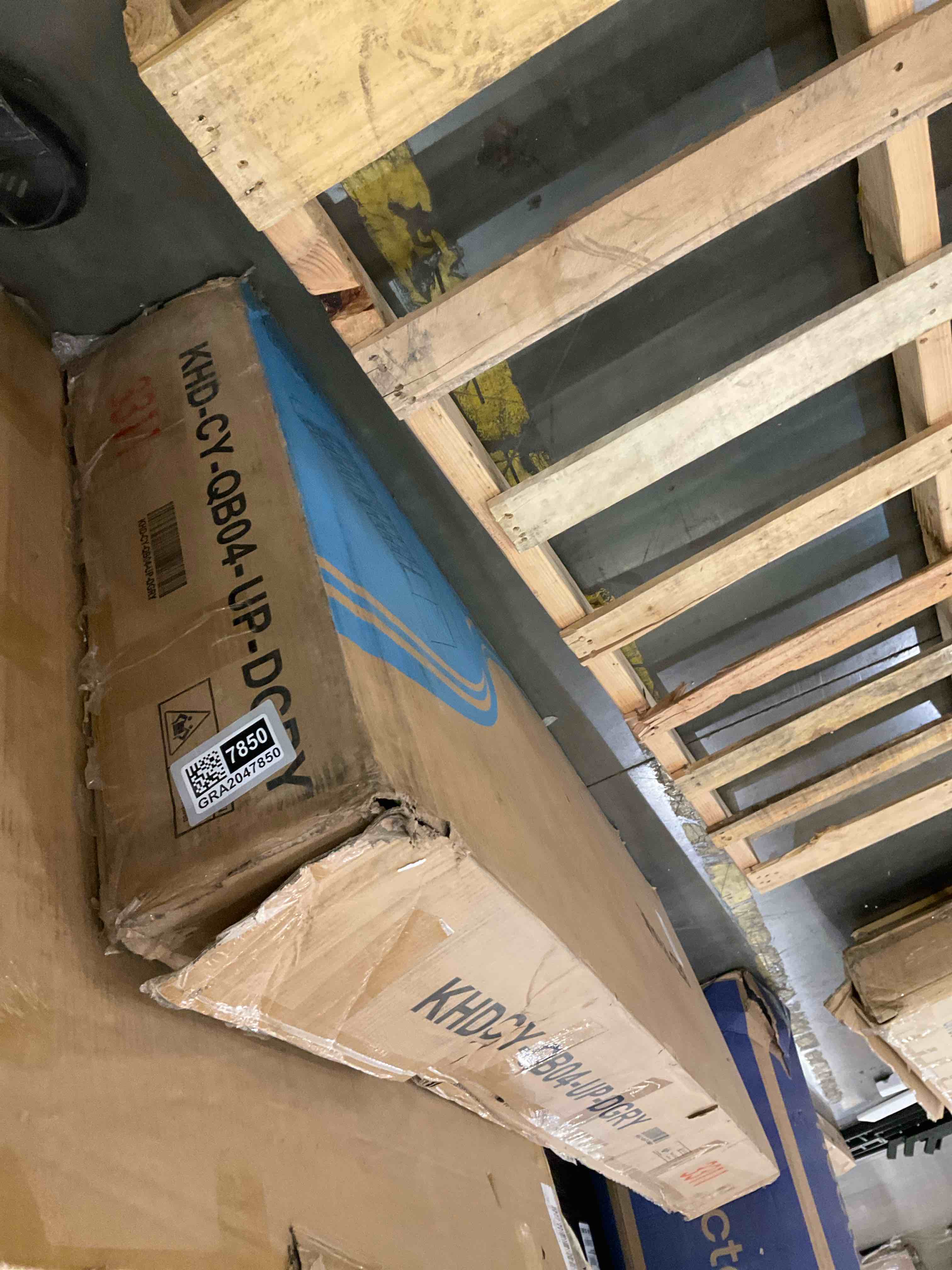 bed frame unknown size / model 