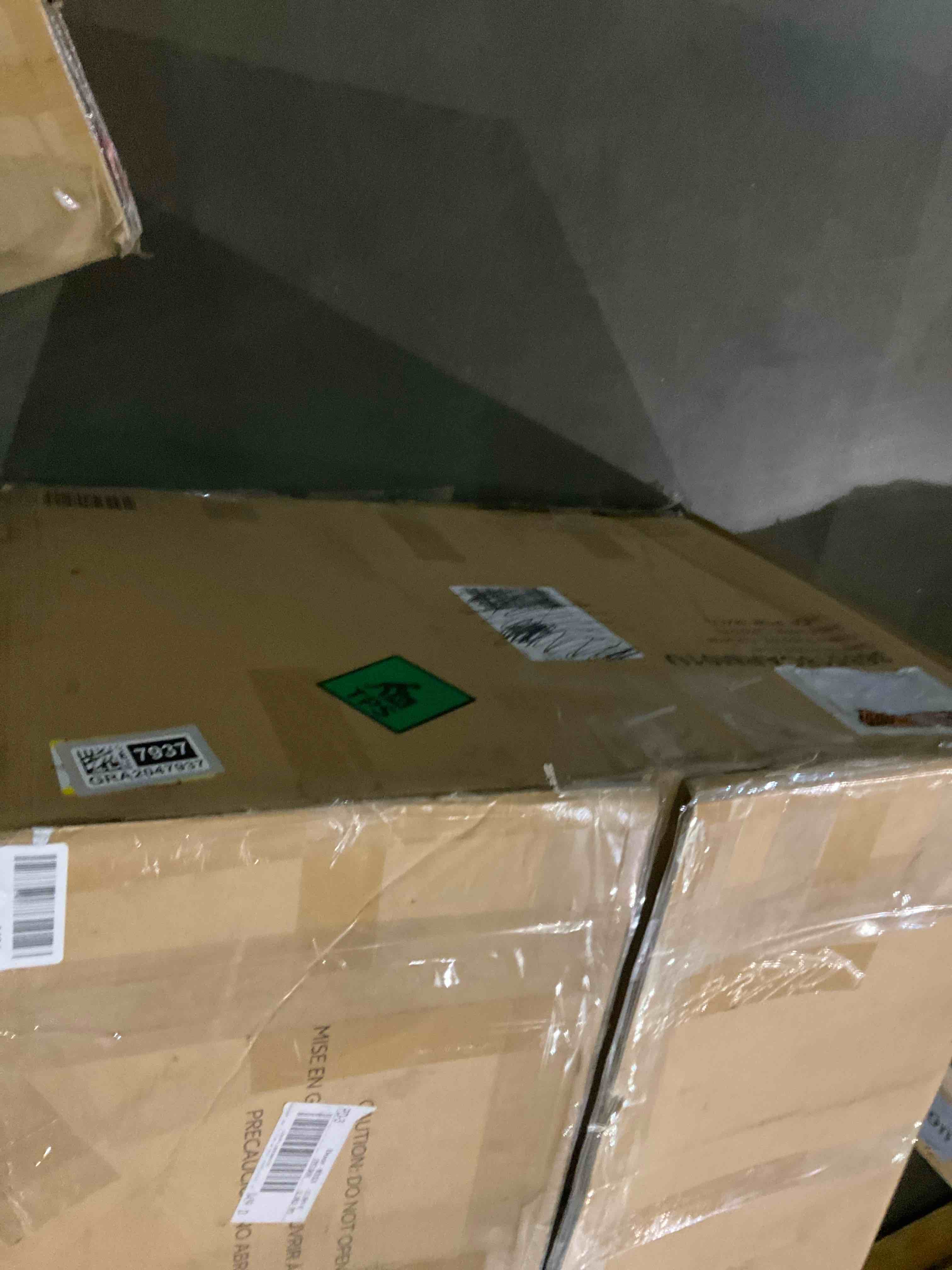 https://s3.amazonaws.com/lotting-images-prod/bidfta/GRA2047937_1740054869088.jpeg