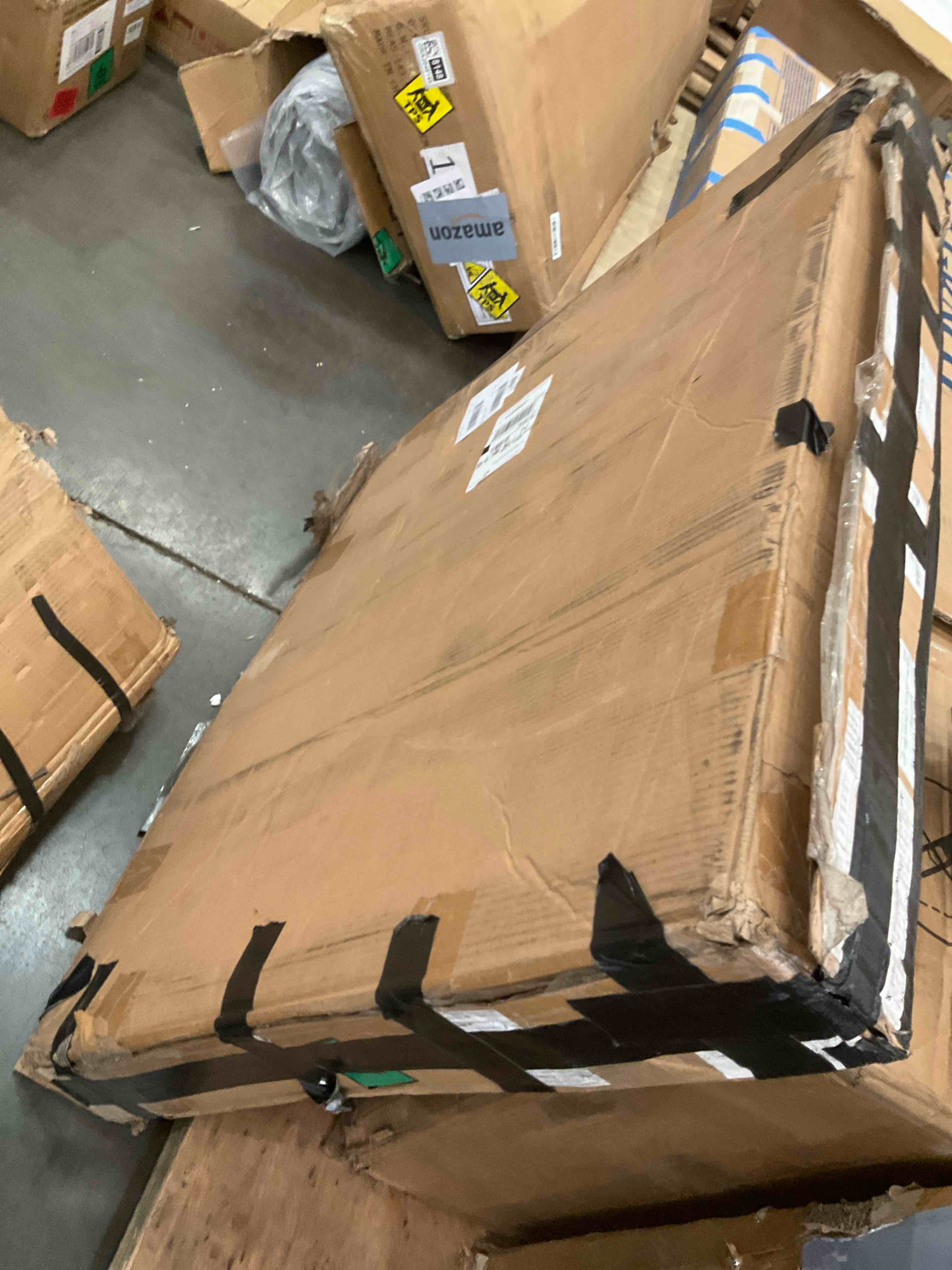 https://s3.amazonaws.com/lotting-images-prod/bidfta/GRA2048154_1740075812376.jpeg