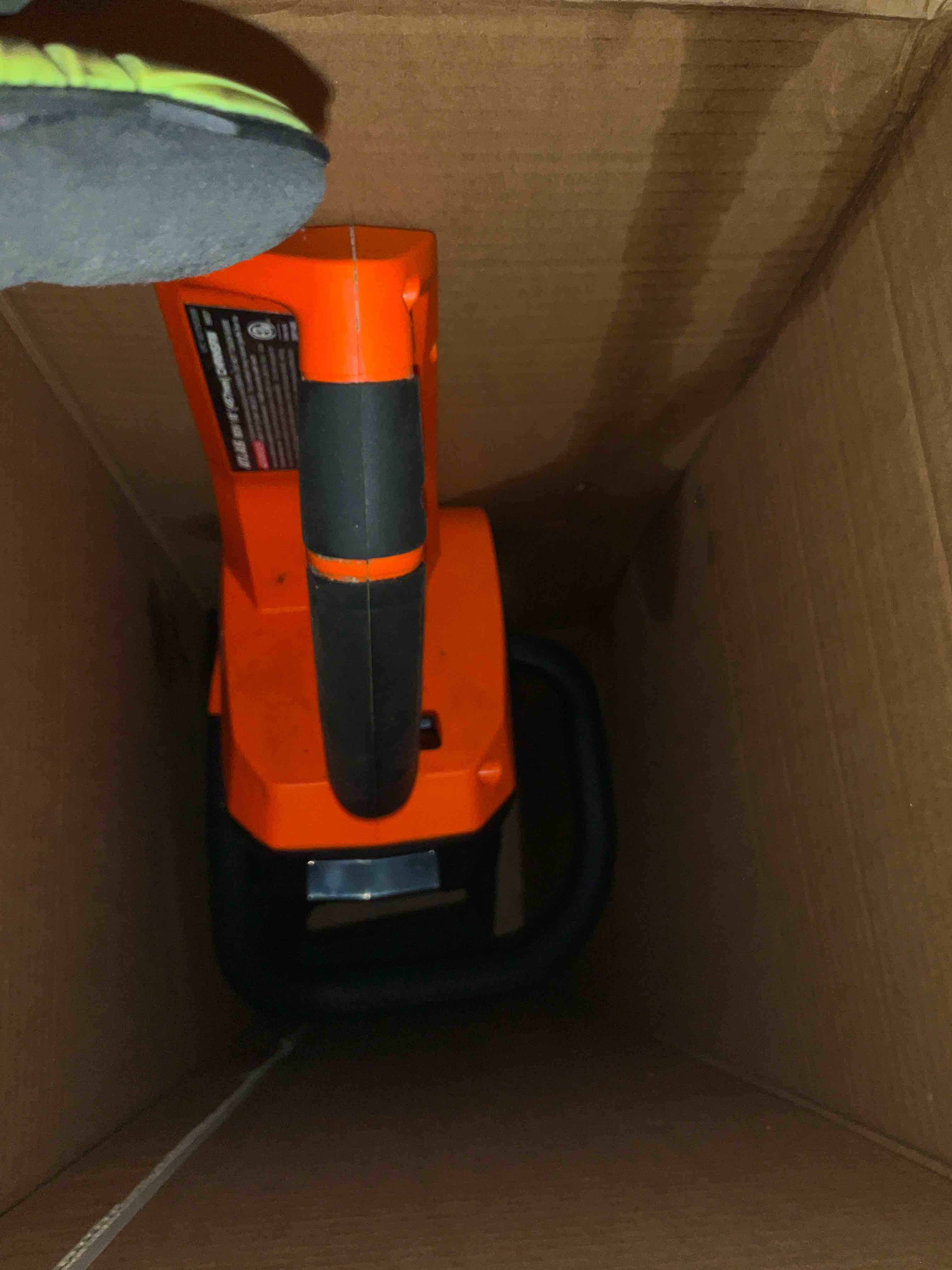 https://s3.amazonaws.com/lotting-images-prod/bidfta/GRA2048476_1740167803195.jpeg