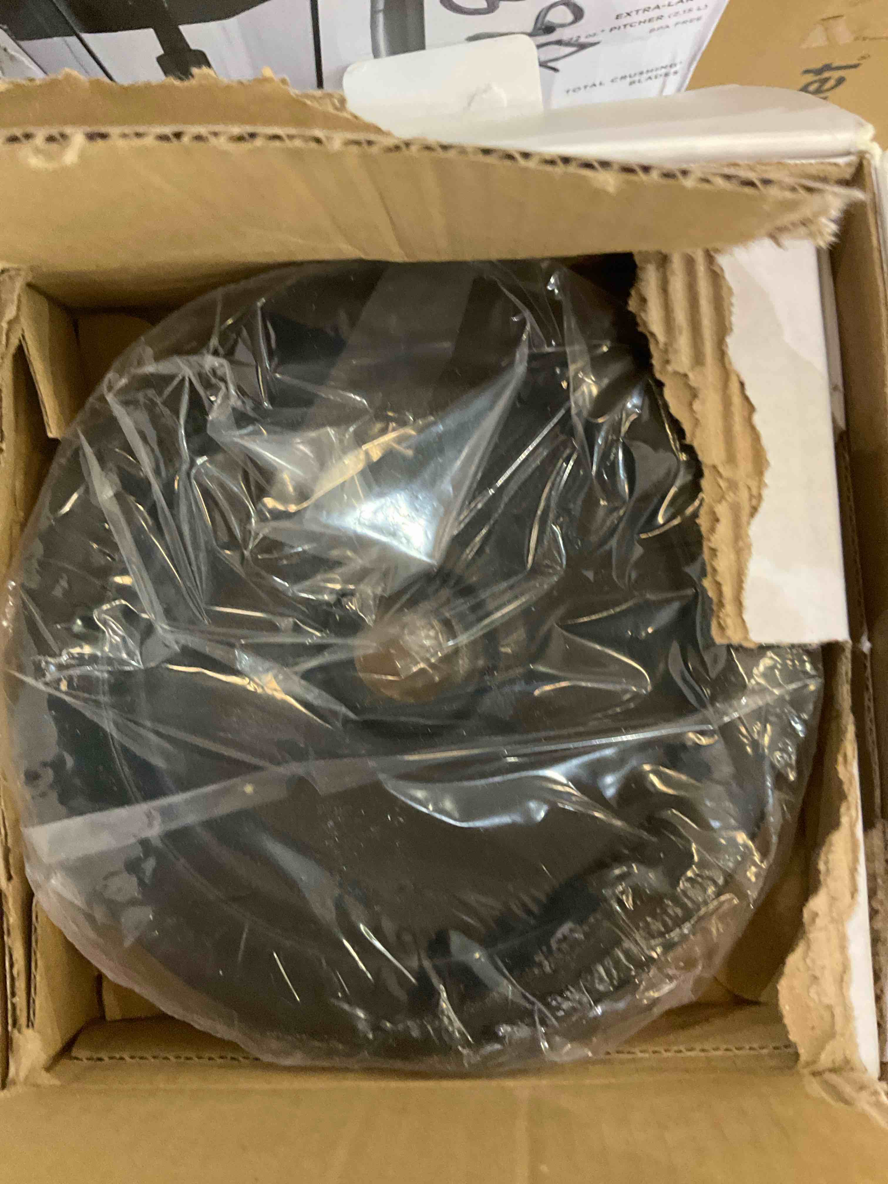 Shure MV7+ Podcast Dynamic Microphone with Stand. OBS Certified, Enhanced Audio, LED Touch Panel, USB-C & XLR Outputs, Auto Level Mode, Digital Pop Filter, Podcasting, Streaming, Recording - Black