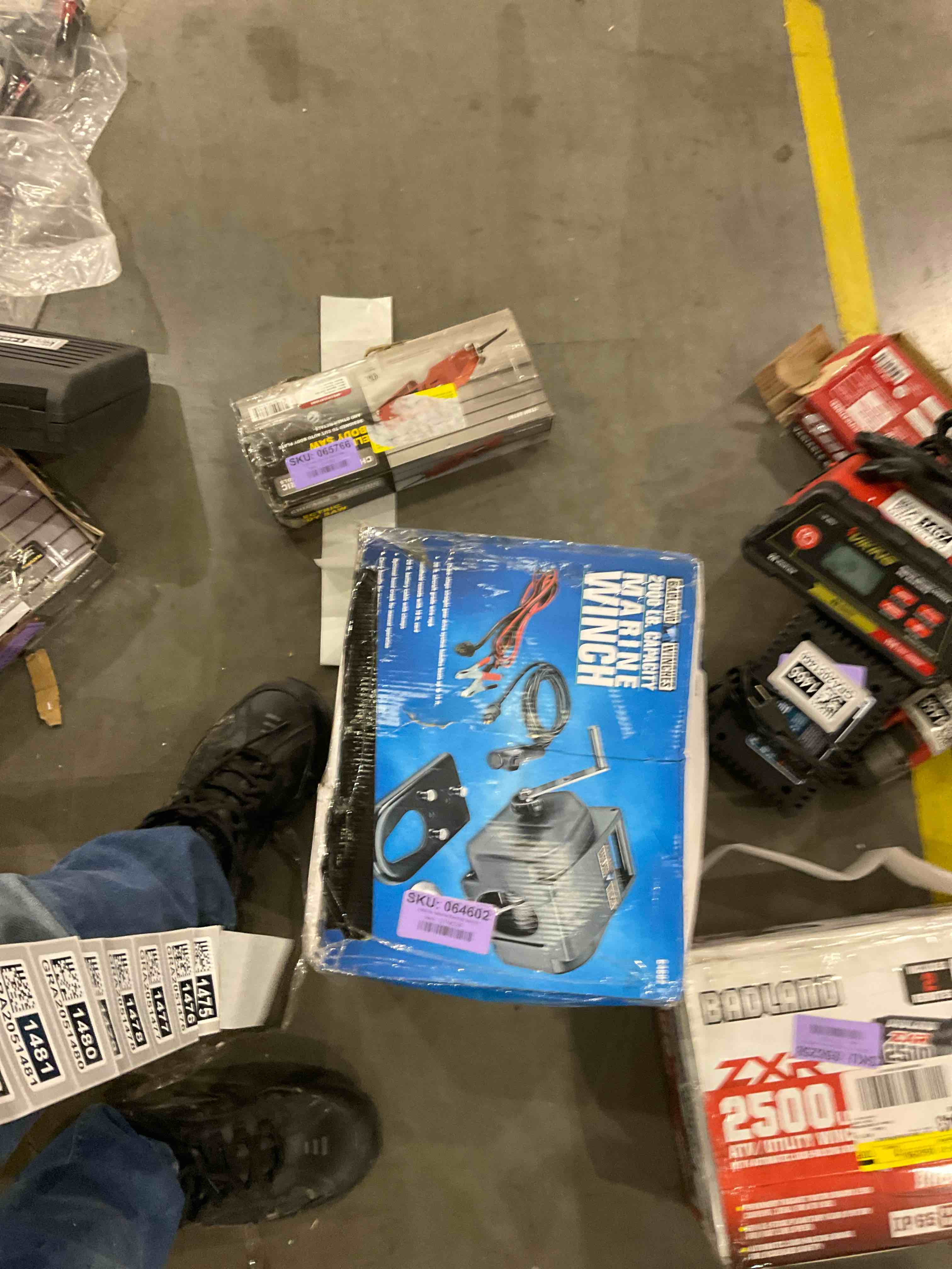 2k LB capacity marine winch 