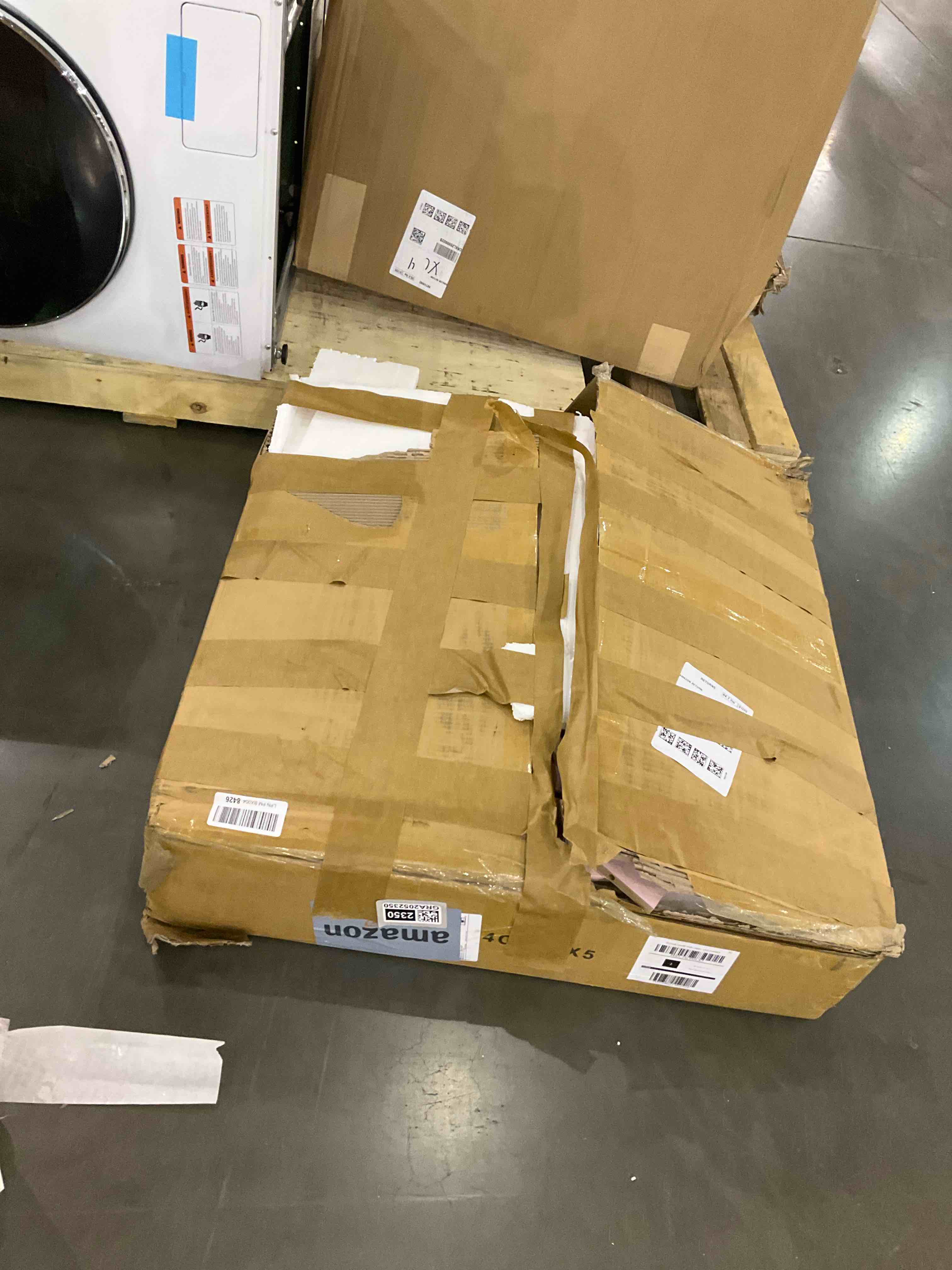 pink furniture, unknown model