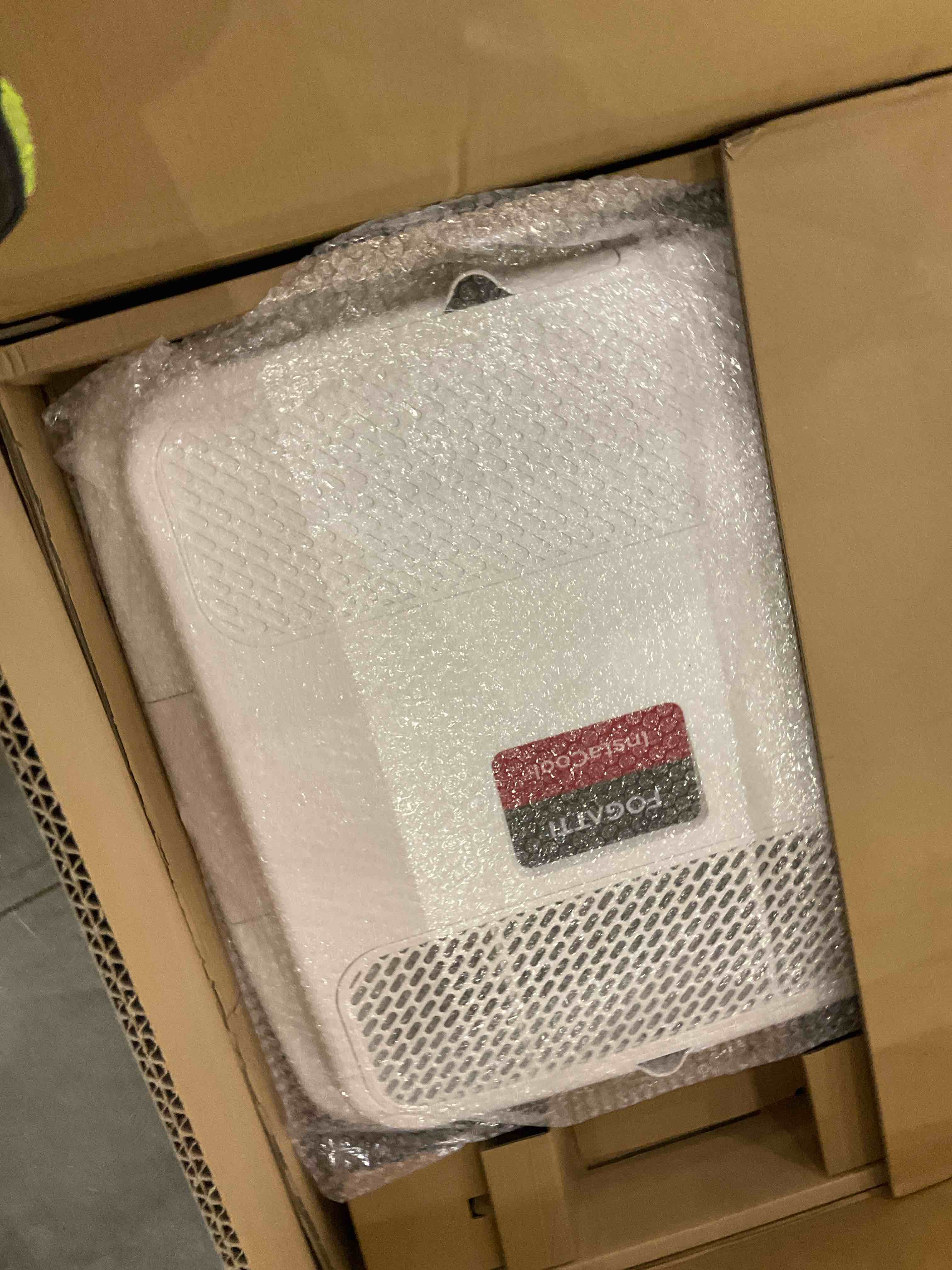 https://s3.amazonaws.com/lotting-images-prod/bidfta/GRA2052527_1739381784885.jpeg