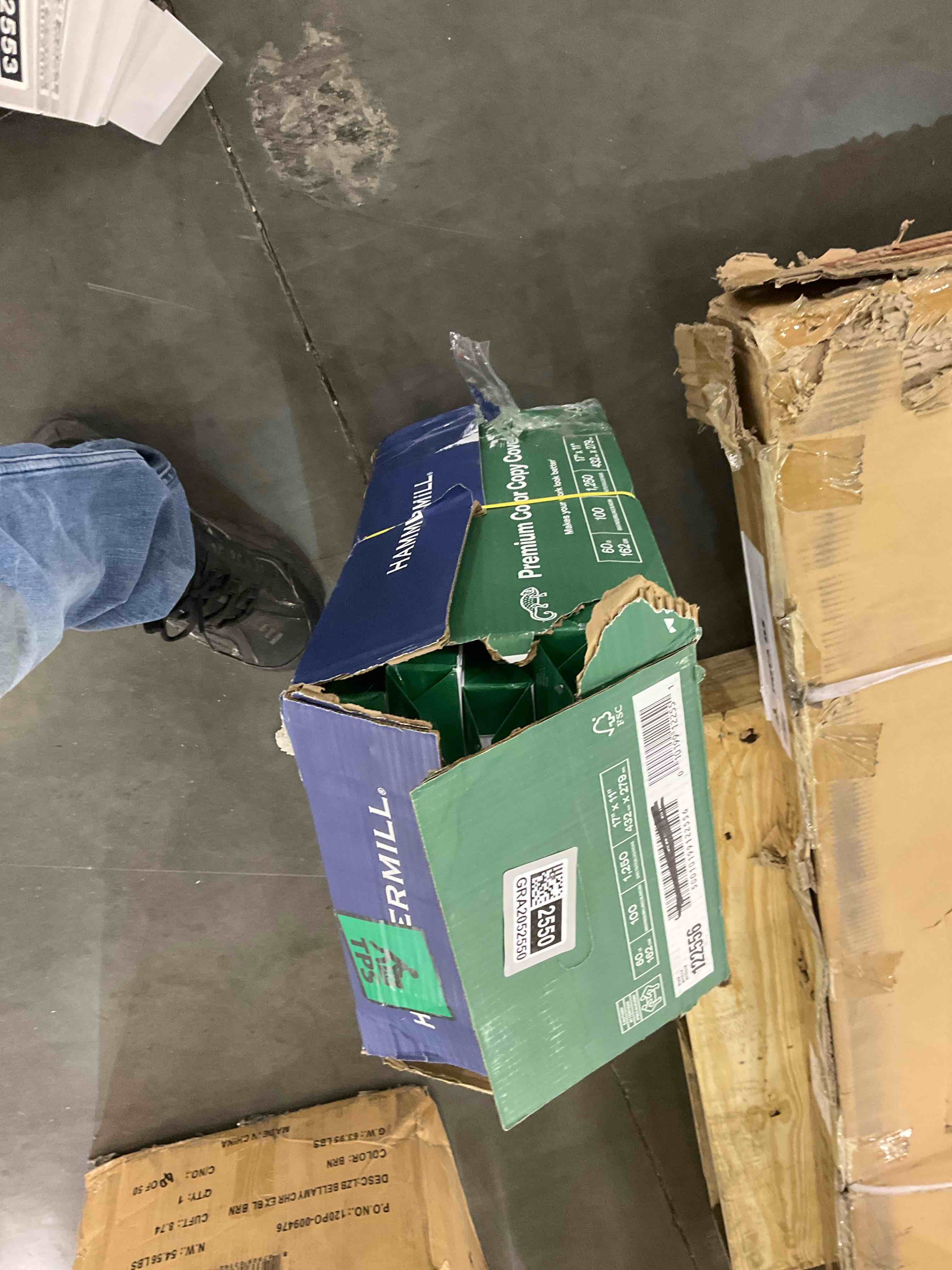 https://s3.amazonaws.com/lotting-images-prod/bidfta/GRA2052550_1739383208208.jpeg
