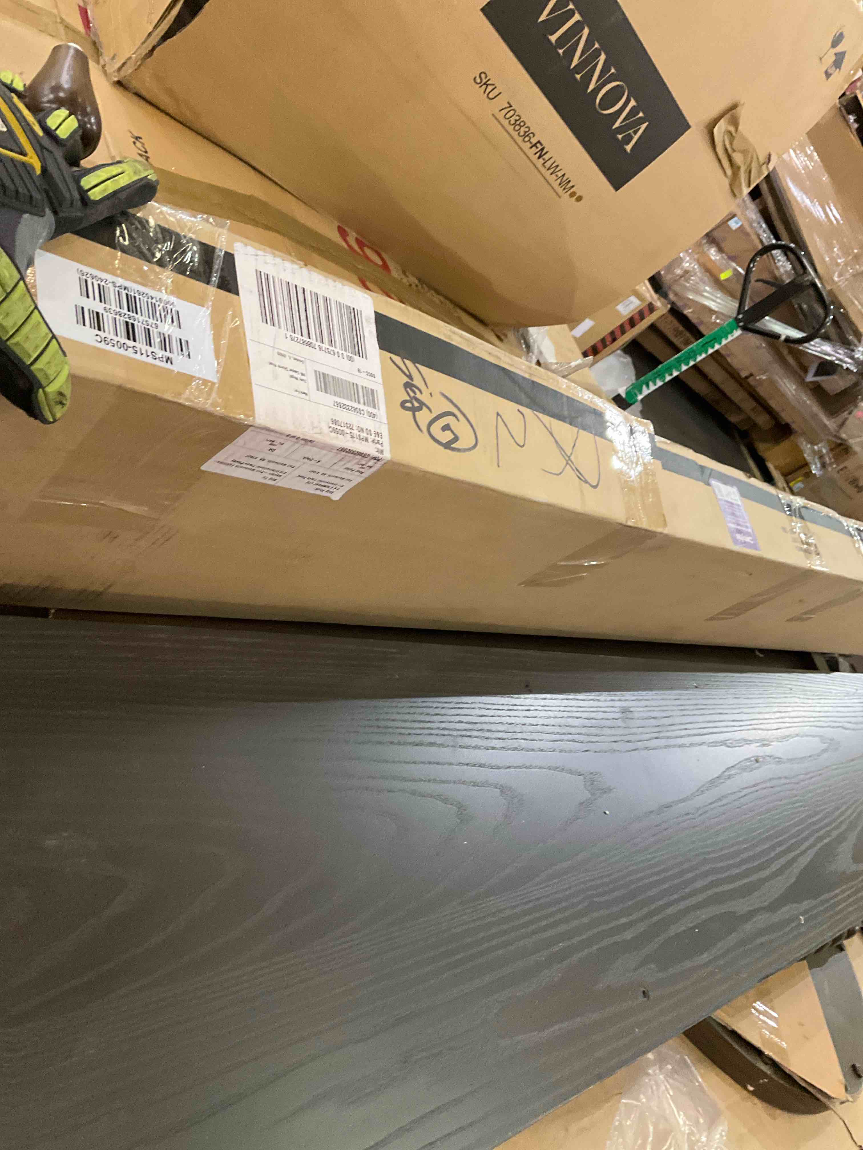 https://s3.amazonaws.com/lotting-images-prod/bidfta/GRA2052864_1739546658417.jpeg