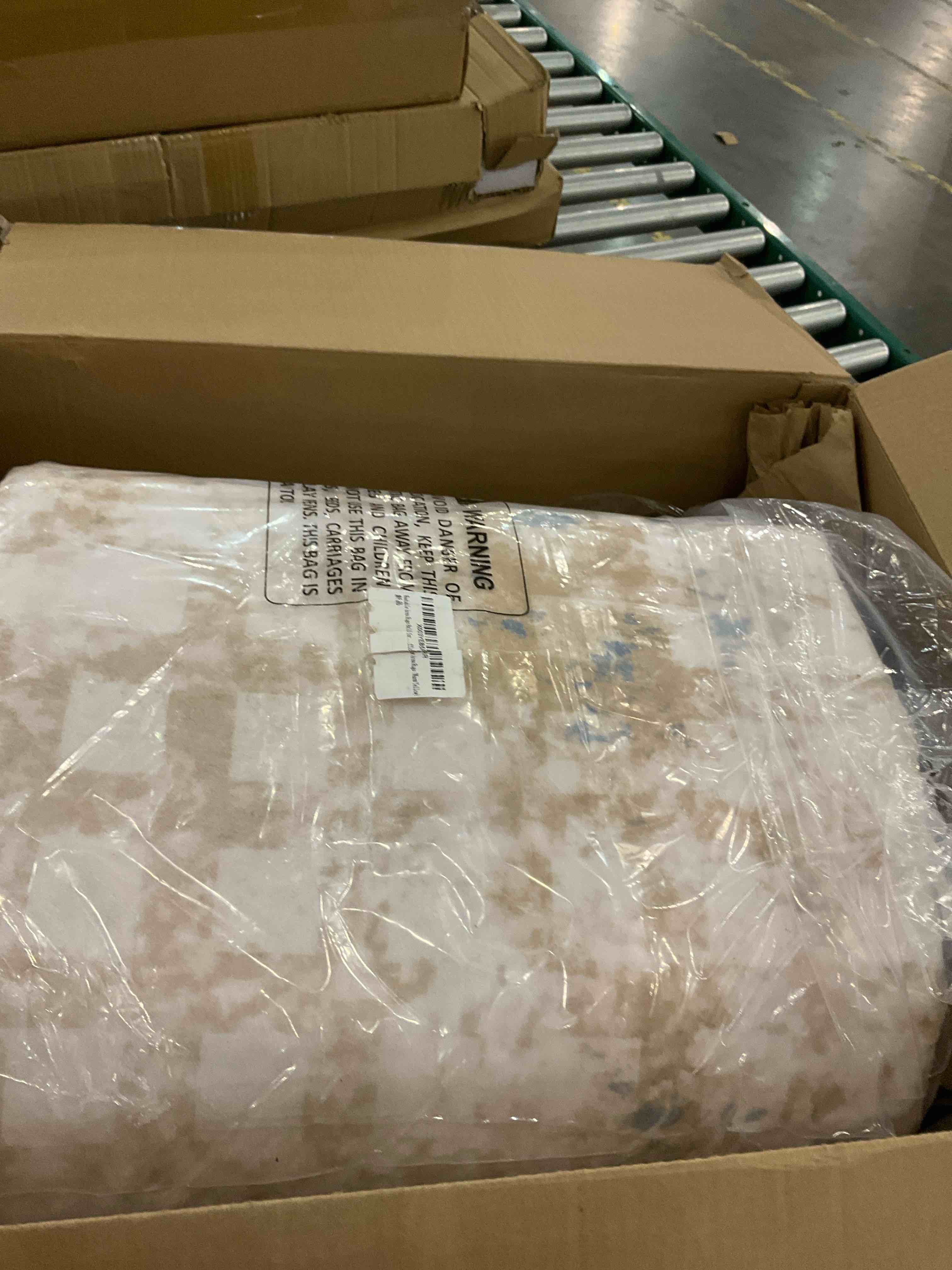 https://s3.amazonaws.com/lotting-images-prod/bidfta/GRA2053226_1738688122706.jpeg