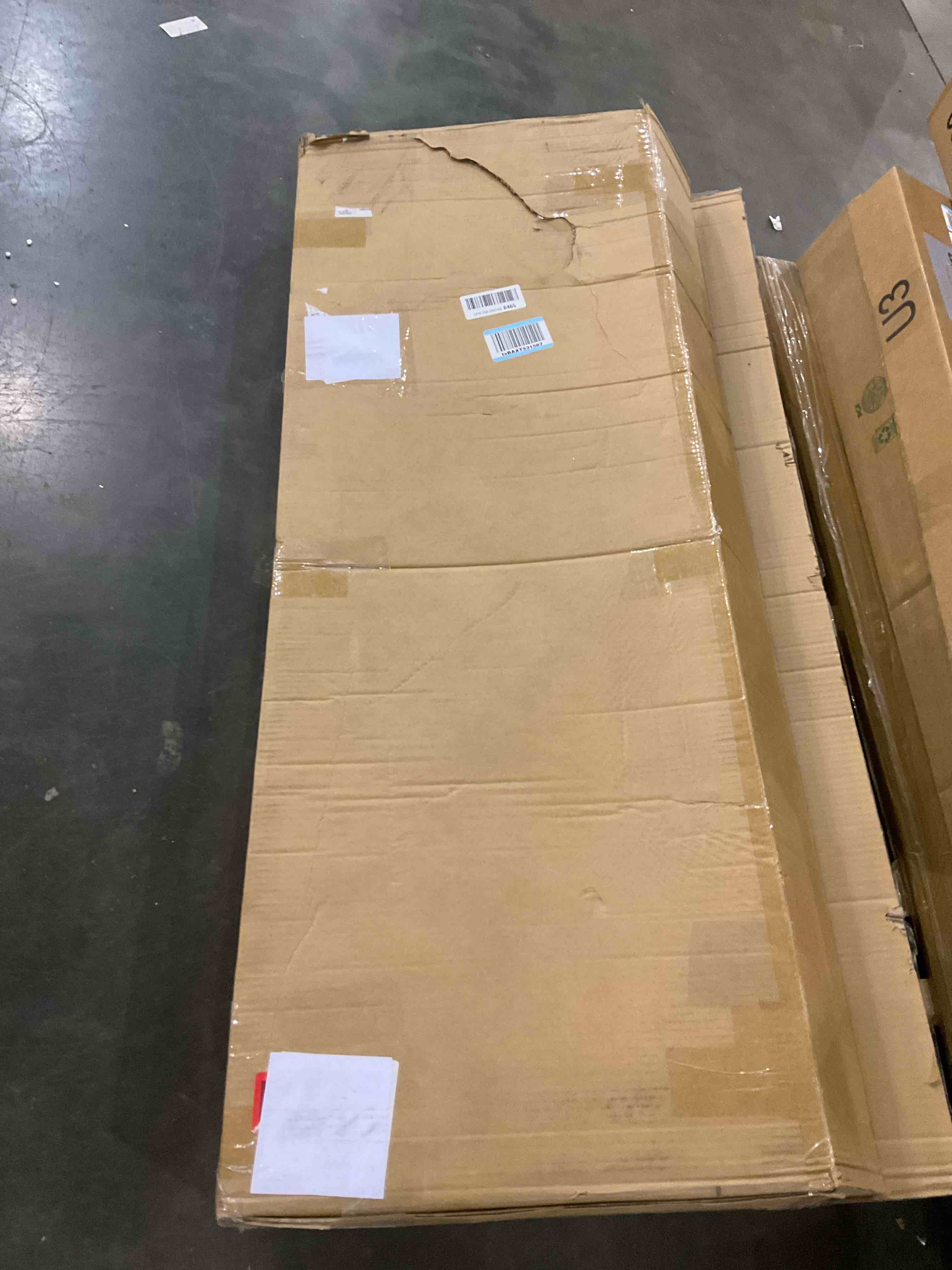 https://s3.amazonaws.com/lotting-images-prod/bidfta/GRA2054897_1739361935195.jpeg