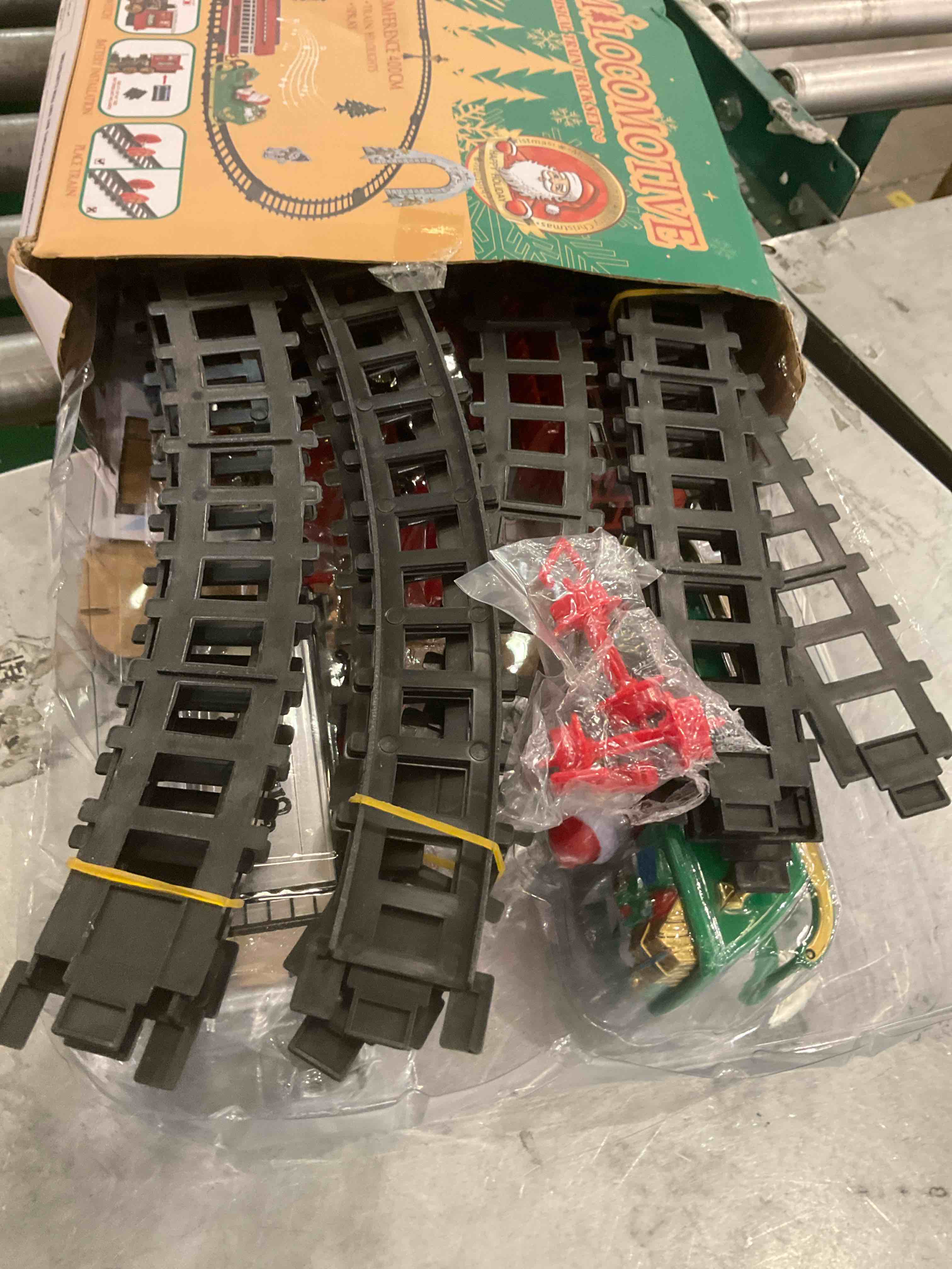 COMUSICAL TRAIN TRACK SET 