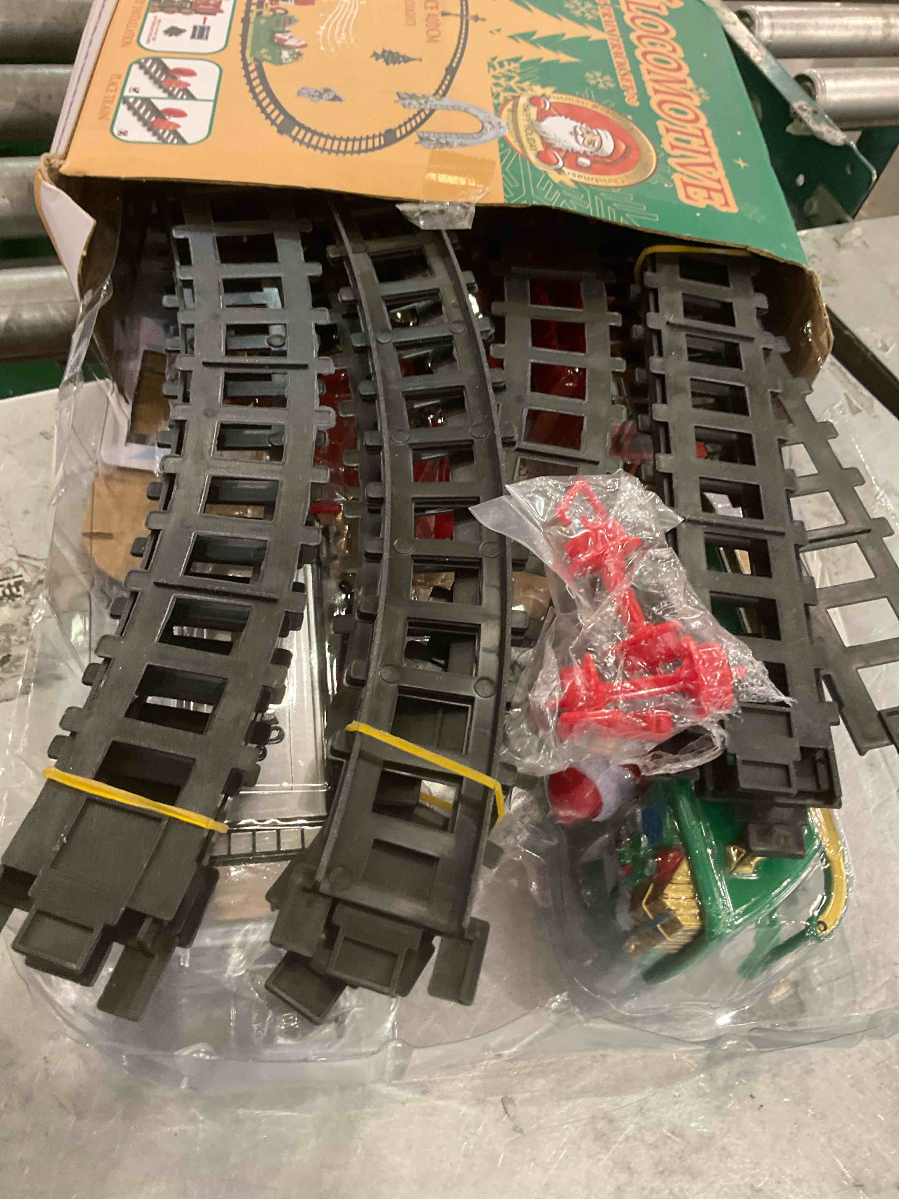 https://s3.amazonaws.com/lotting-images-prod/bidfta/GRA2080069_1737478273179.jpeg