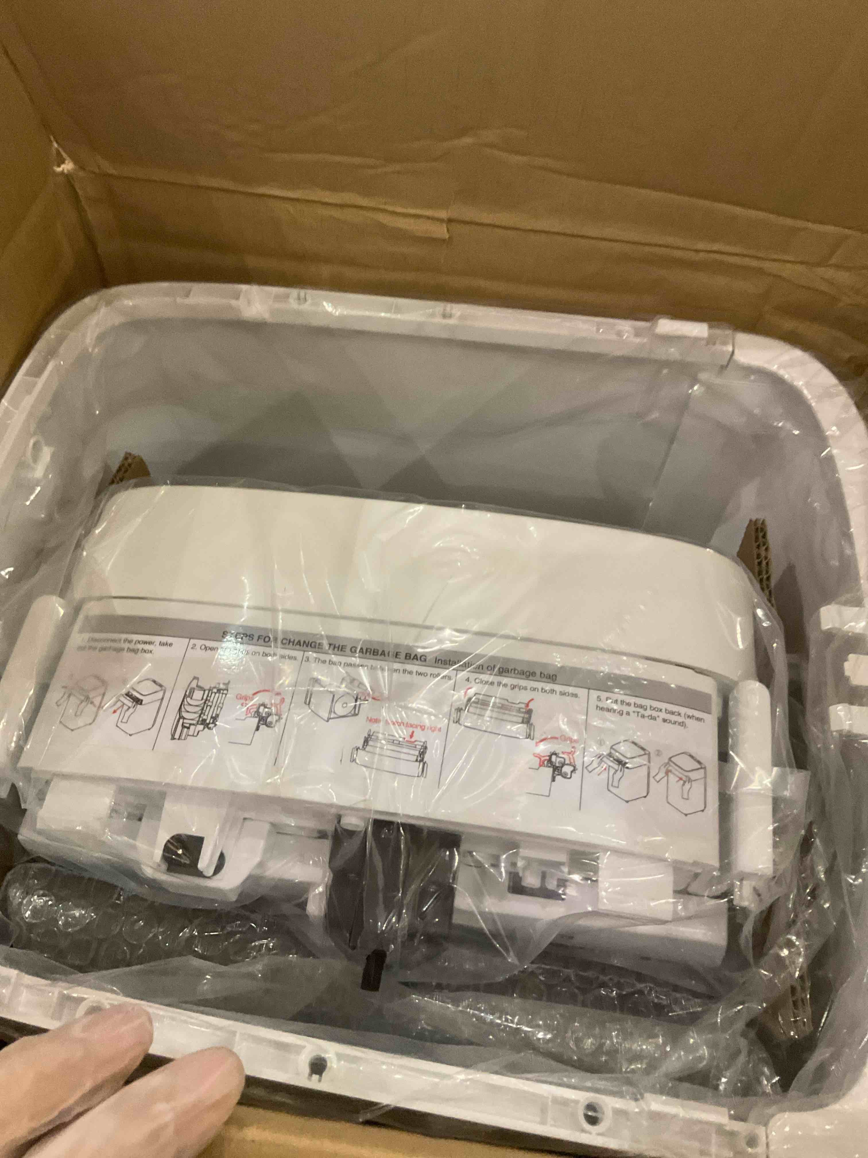 https://s3.amazonaws.com/lotting-images-prod/bidfta/GRA2081547_1738079808868.jpeg