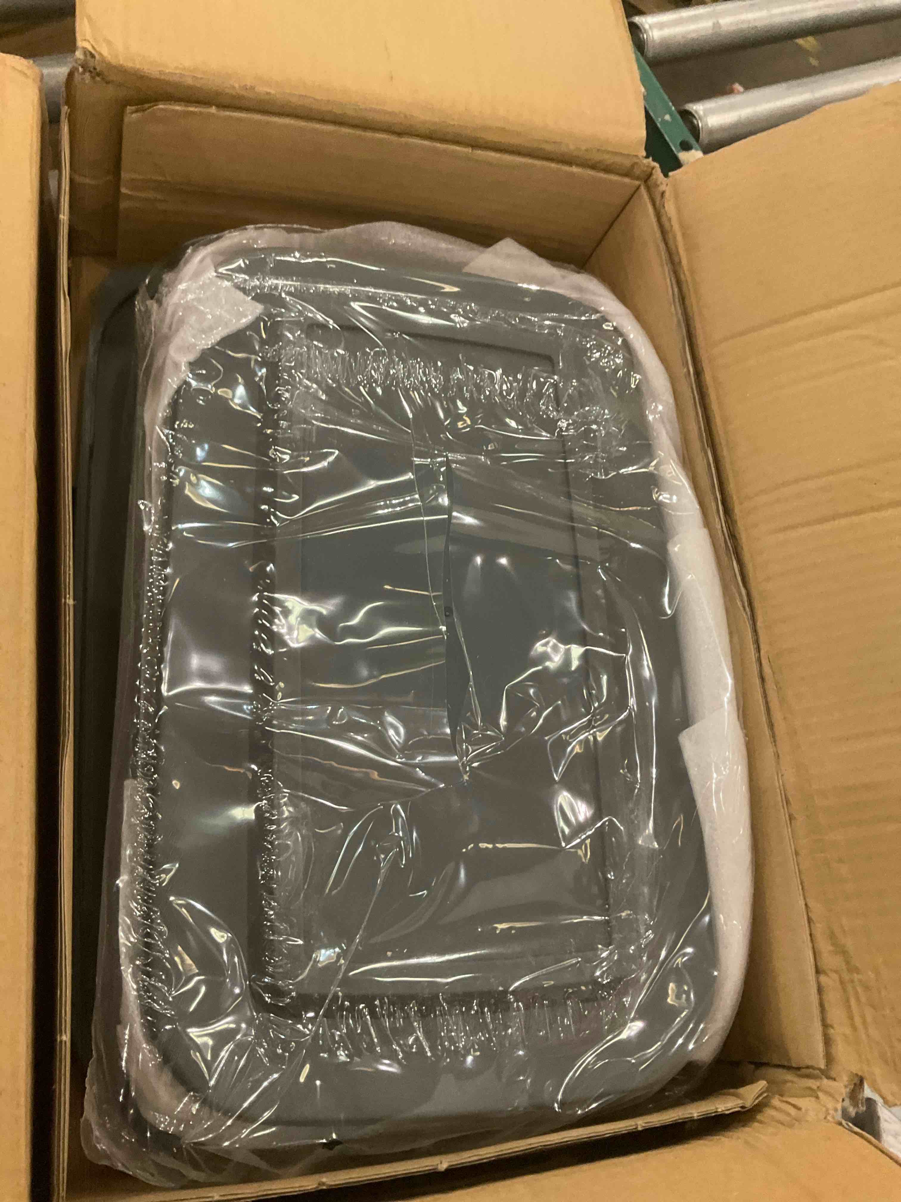 https://s3.amazonaws.com/lotting-images-prod/bidfta/GRA2081549_1738080117785.jpeg