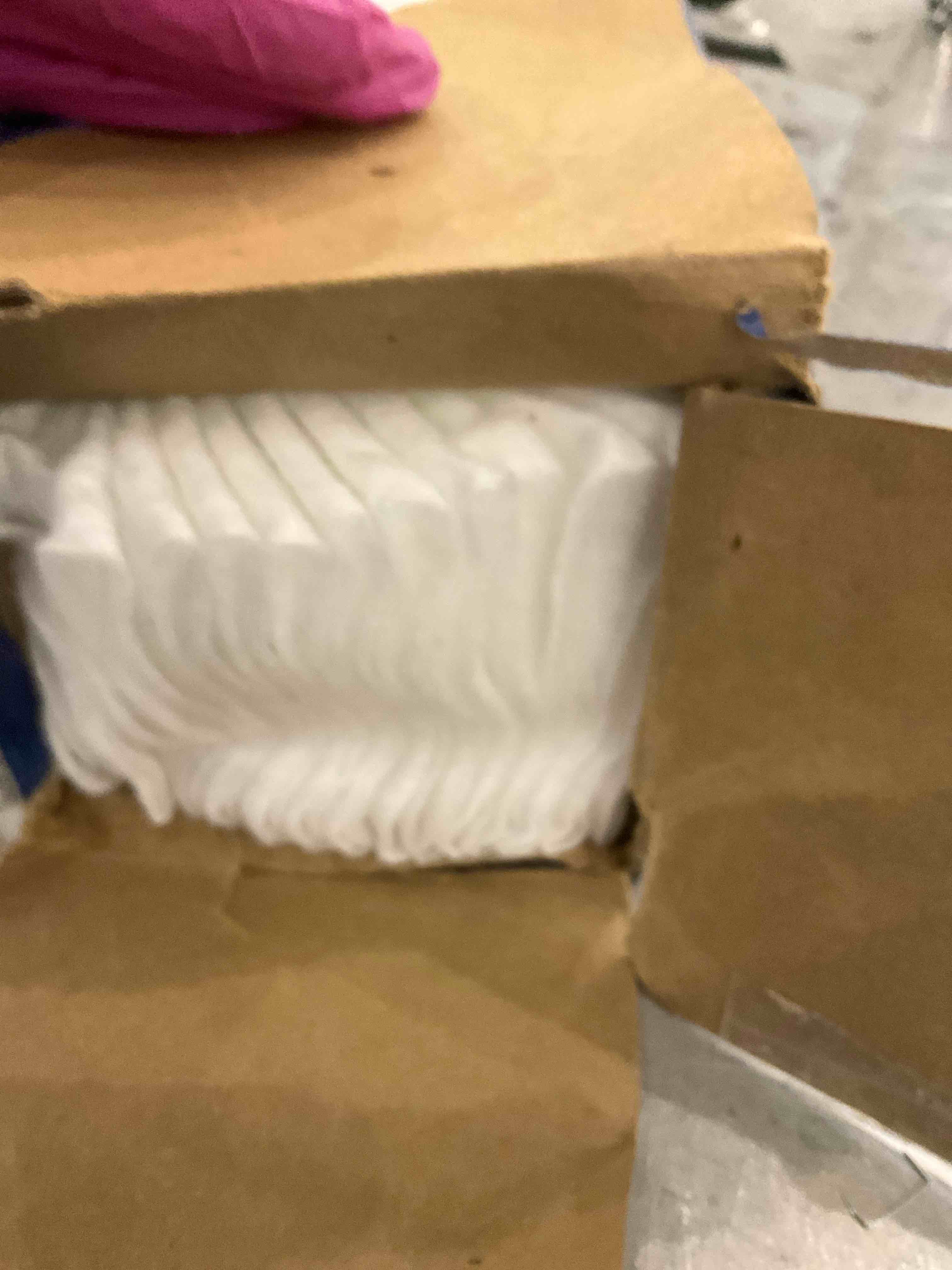 https://s3.amazonaws.com/lotting-images-prod/bidfta/GRA2082758_1738592778175.jpeg