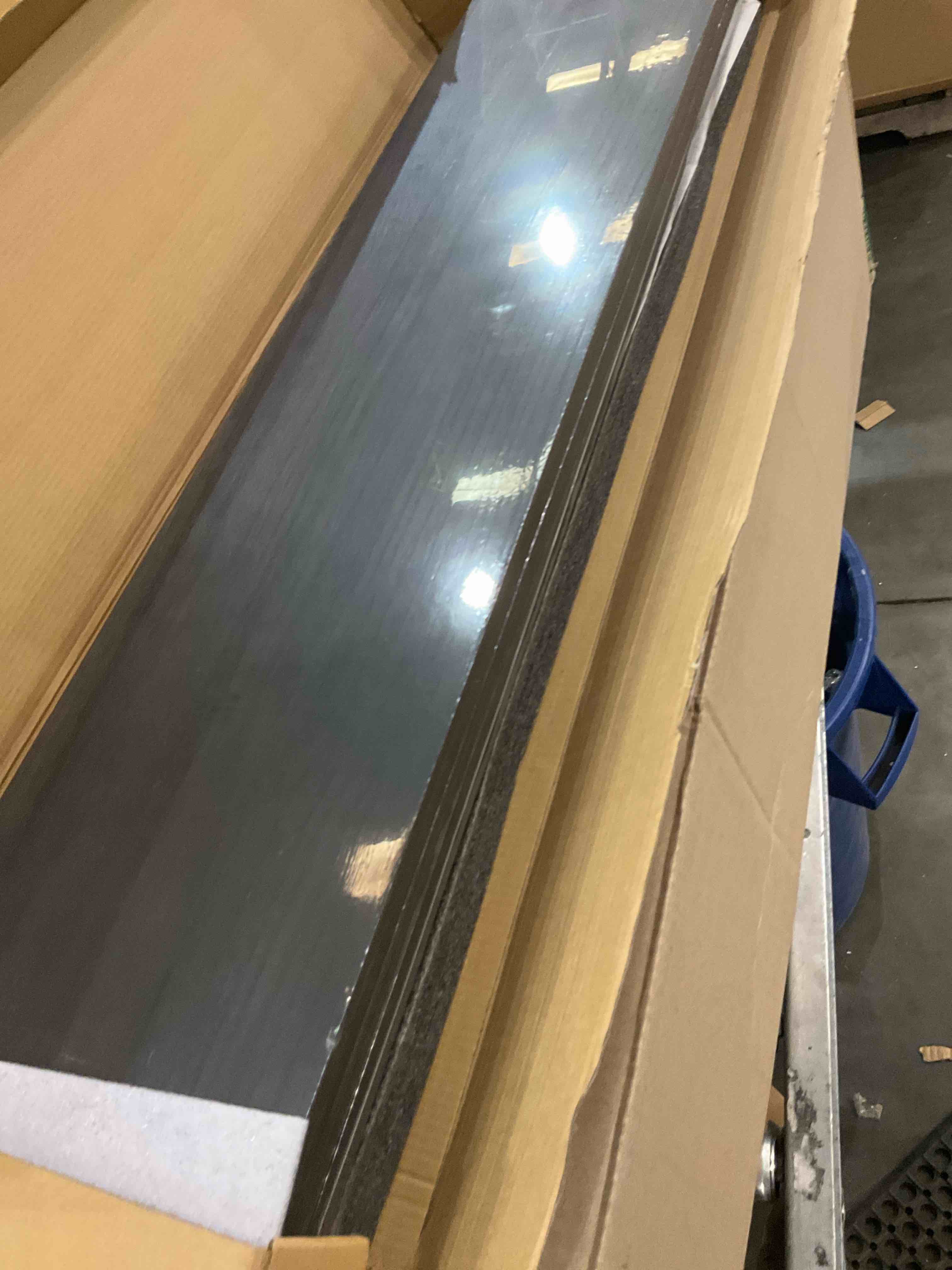 https://s3.amazonaws.com/lotting-images-prod/bidfta/GRA2083070_1737483841063.jpeg