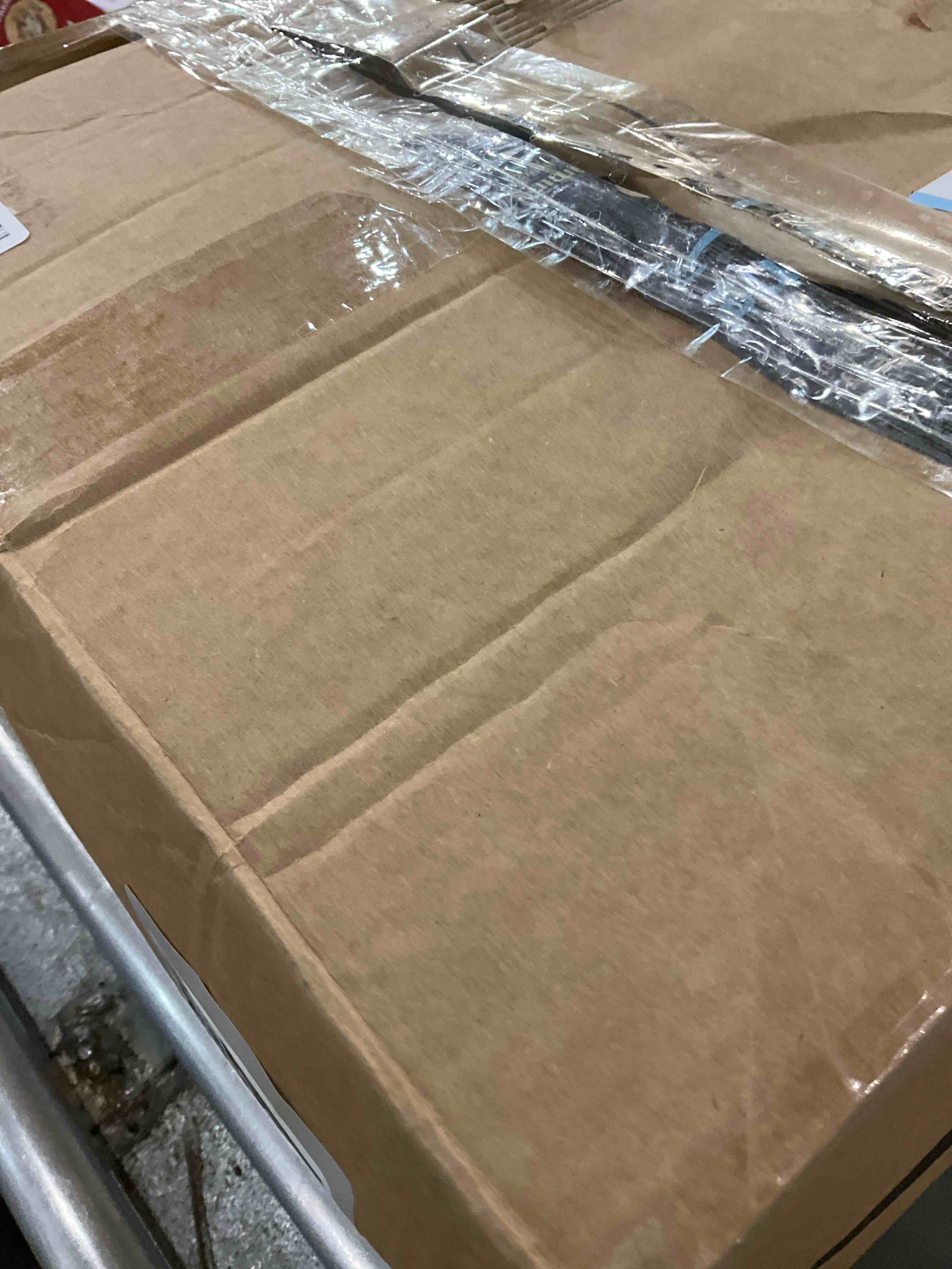 https://s3.amazonaws.com/lotting-images-prod/bidfta/GRA2083486_1737723235956.jpeg