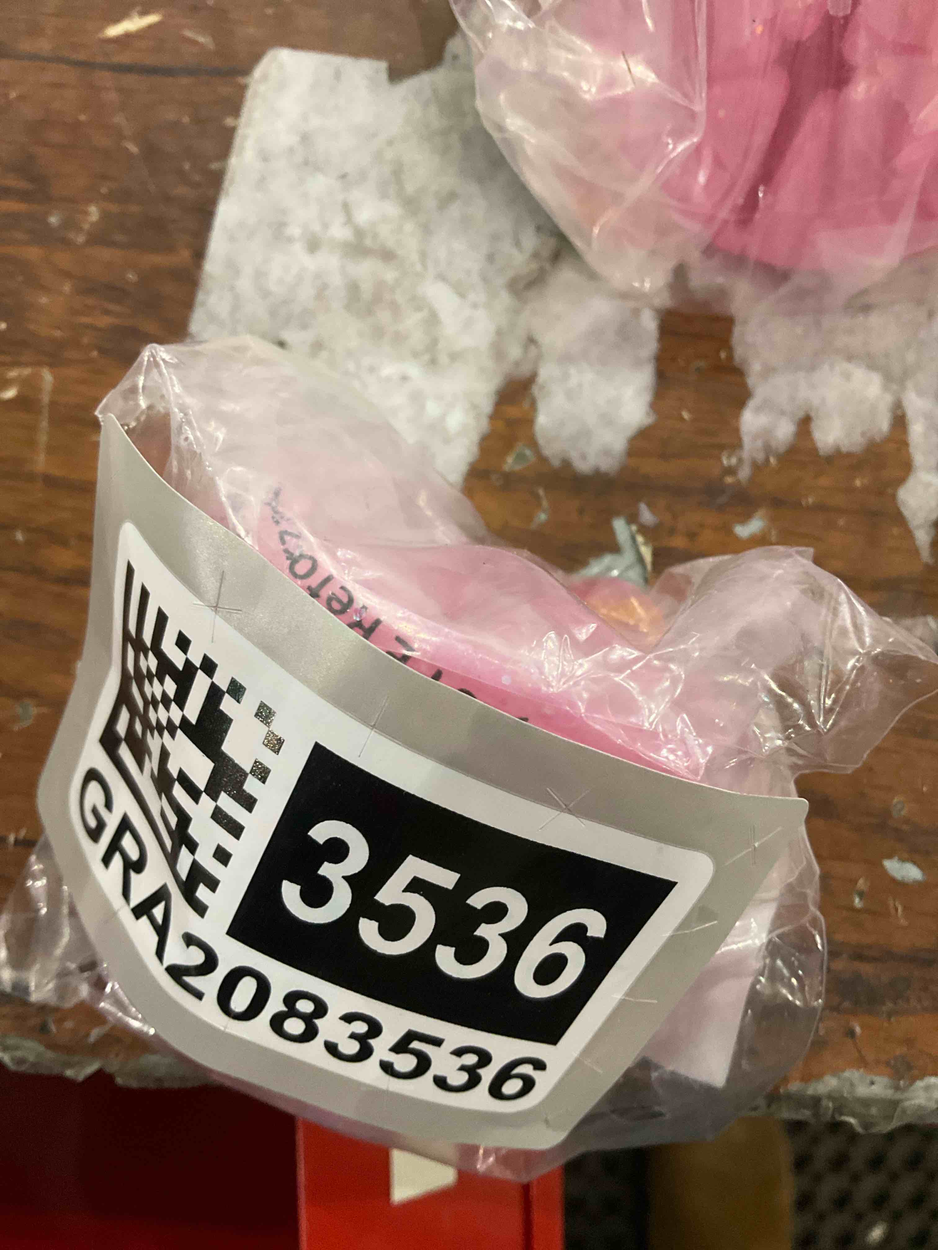 https://s3.amazonaws.com/lotting-images-prod/bidfta/GRA2083553_1737726546142.jpeg