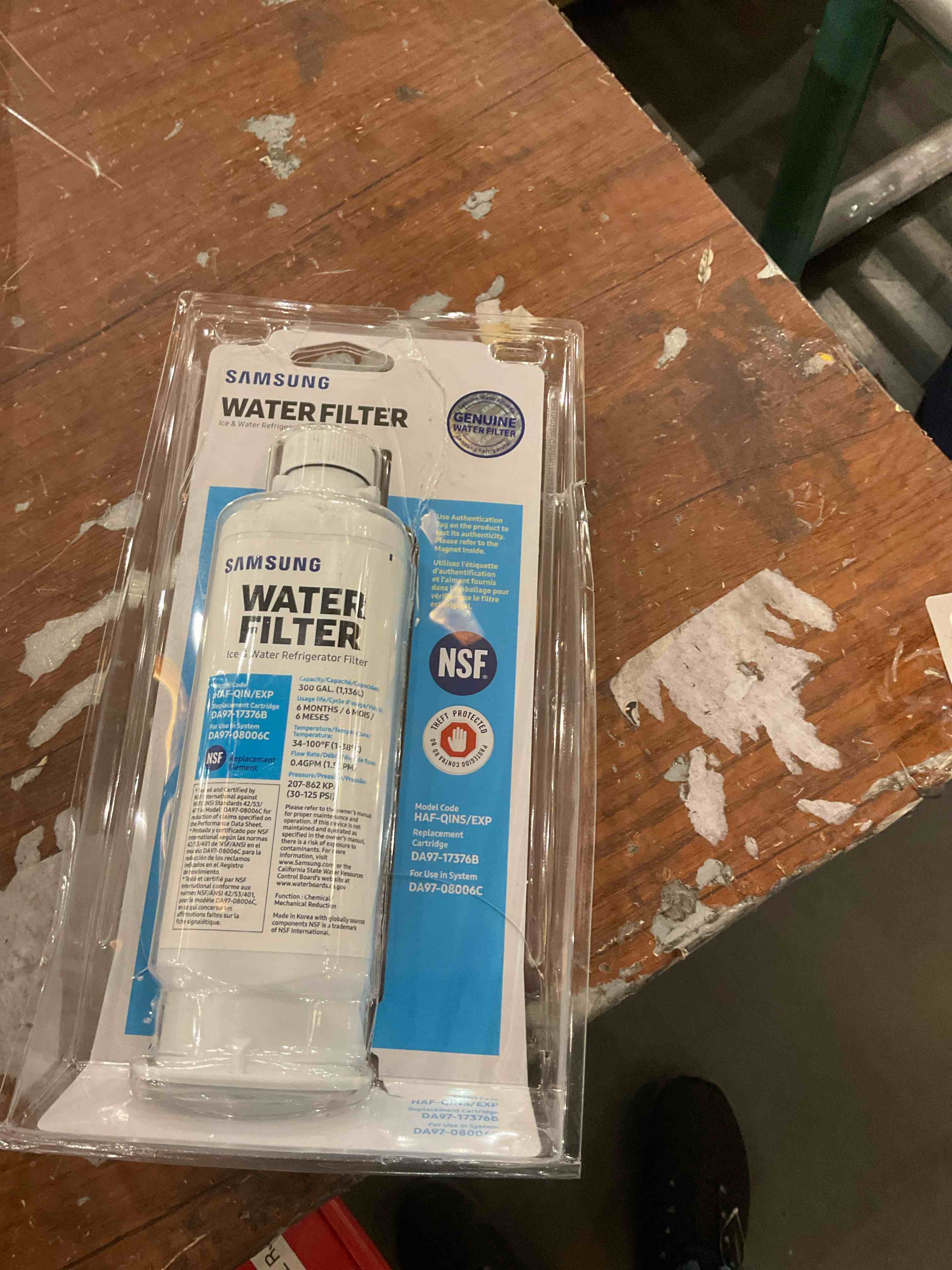 SAMSUNG Genuine Filter for Refrigerator Water and Ice, Carbon Block Filtration, Reduces 99% of Harmful Contaminants for Clean, Clear Drinking Water, 6-Month Life, HAF-QIN/EXP, 1 Pack