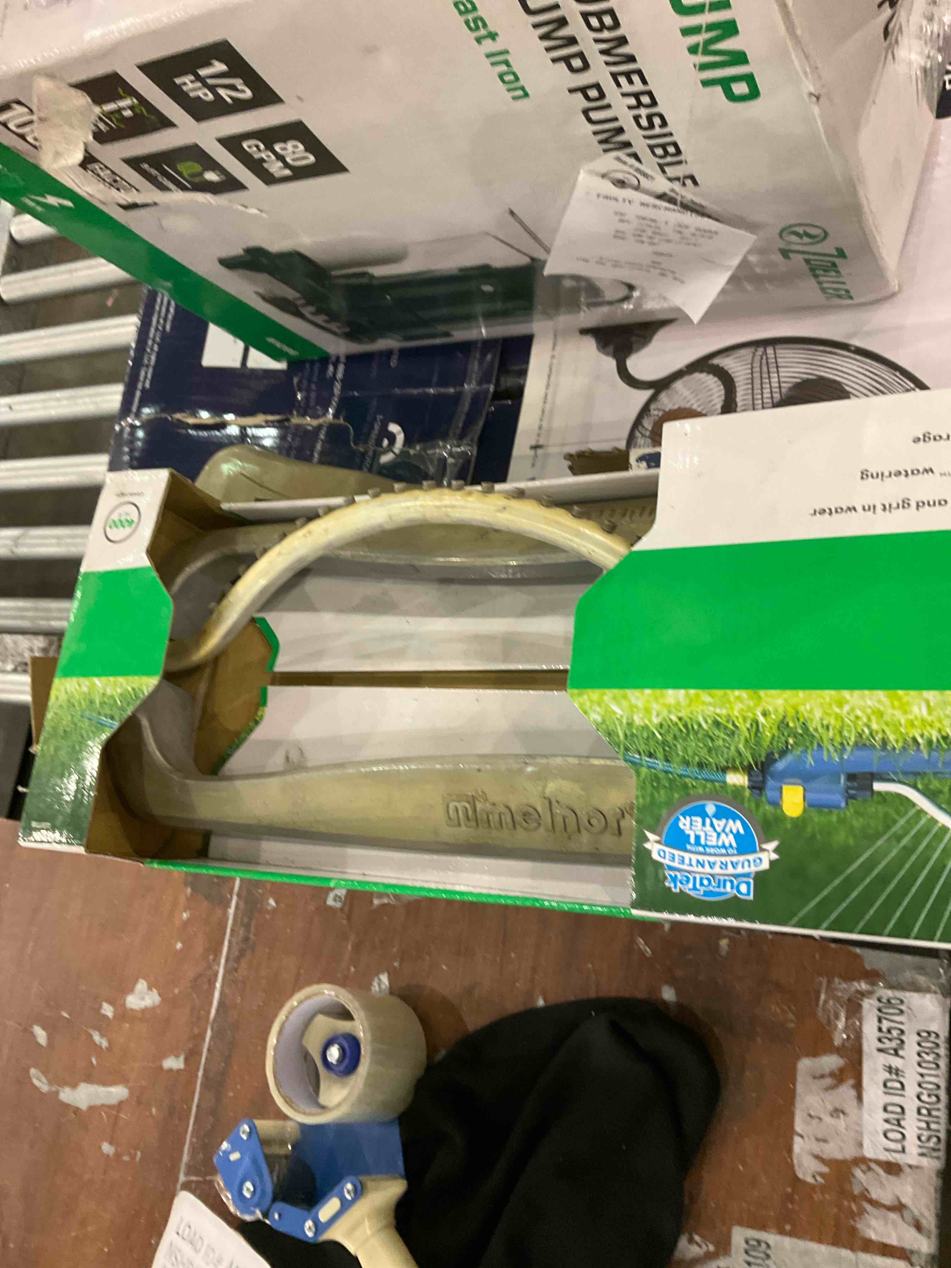 Aqua Joe SJI-OMS16 Indestructible Metal Base Oscillating Sprinkler with Adjustable Spray, 3600-Square Foot Coverage