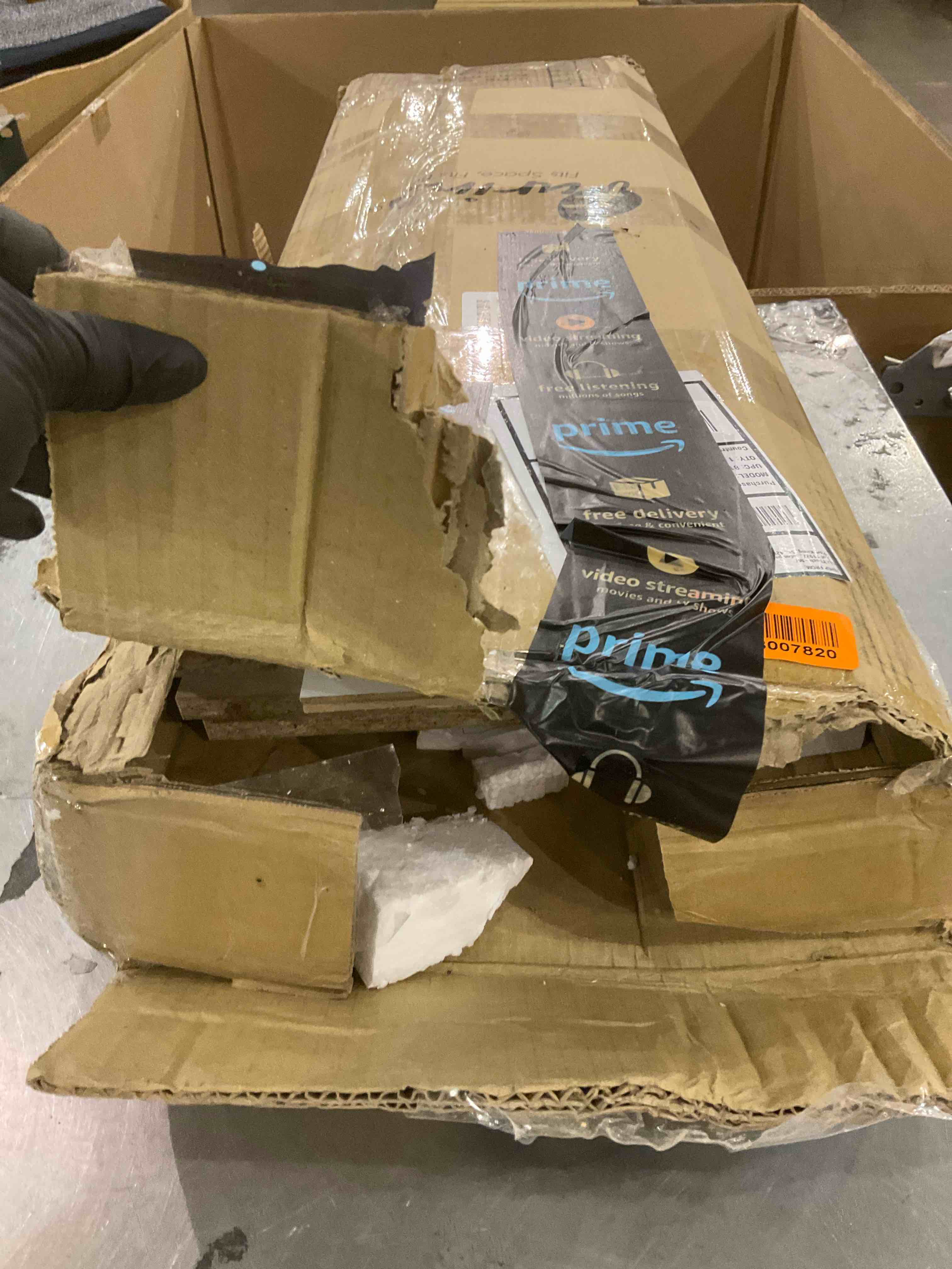 https://s3.amazonaws.com/lotting-images-prod/bidfta/GRA2086247_1738266138589.jpeg