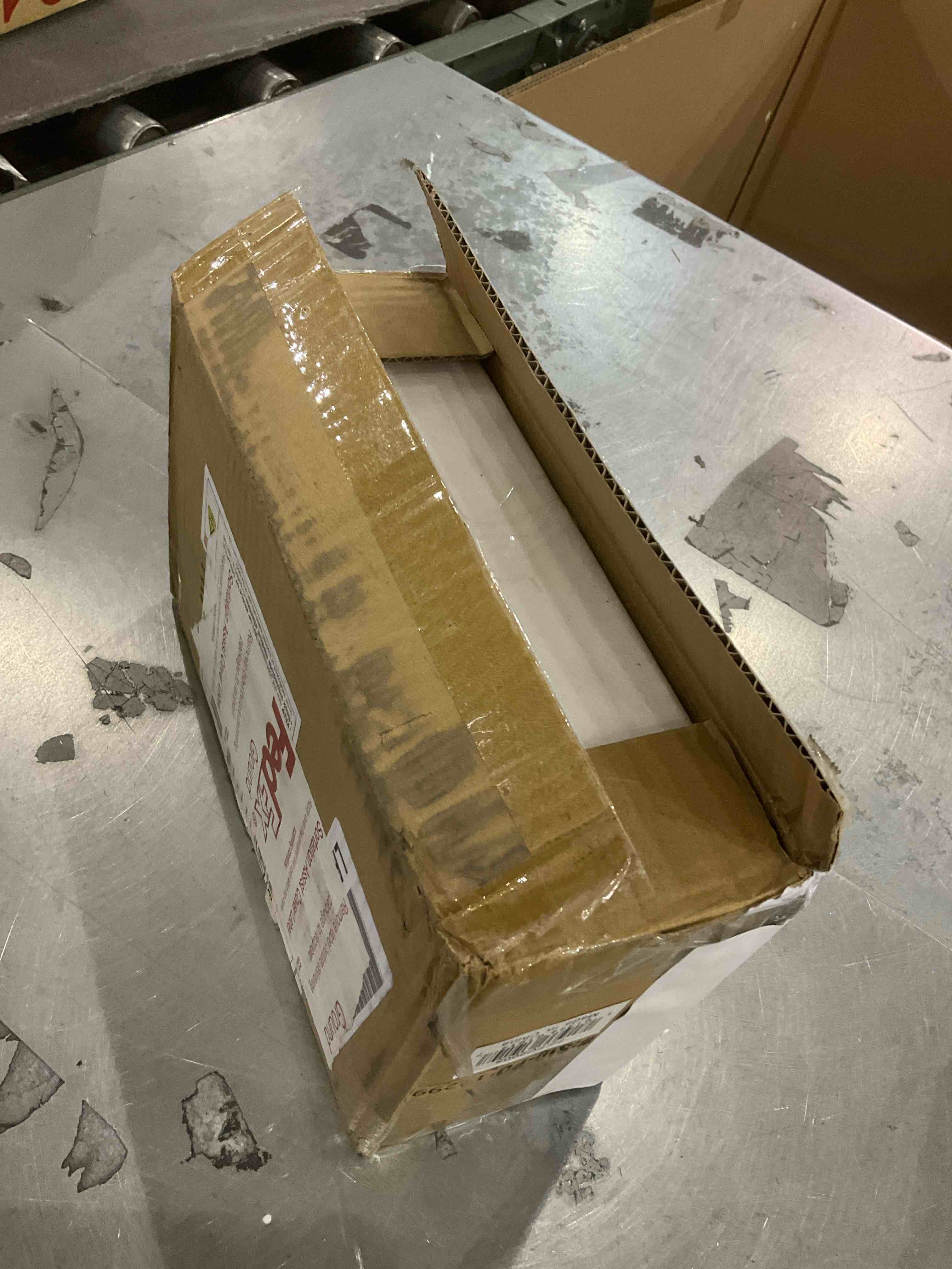 https://s3.amazonaws.com/lotting-images-prod/bidfta/GRA2086295_1738272125128.jpeg