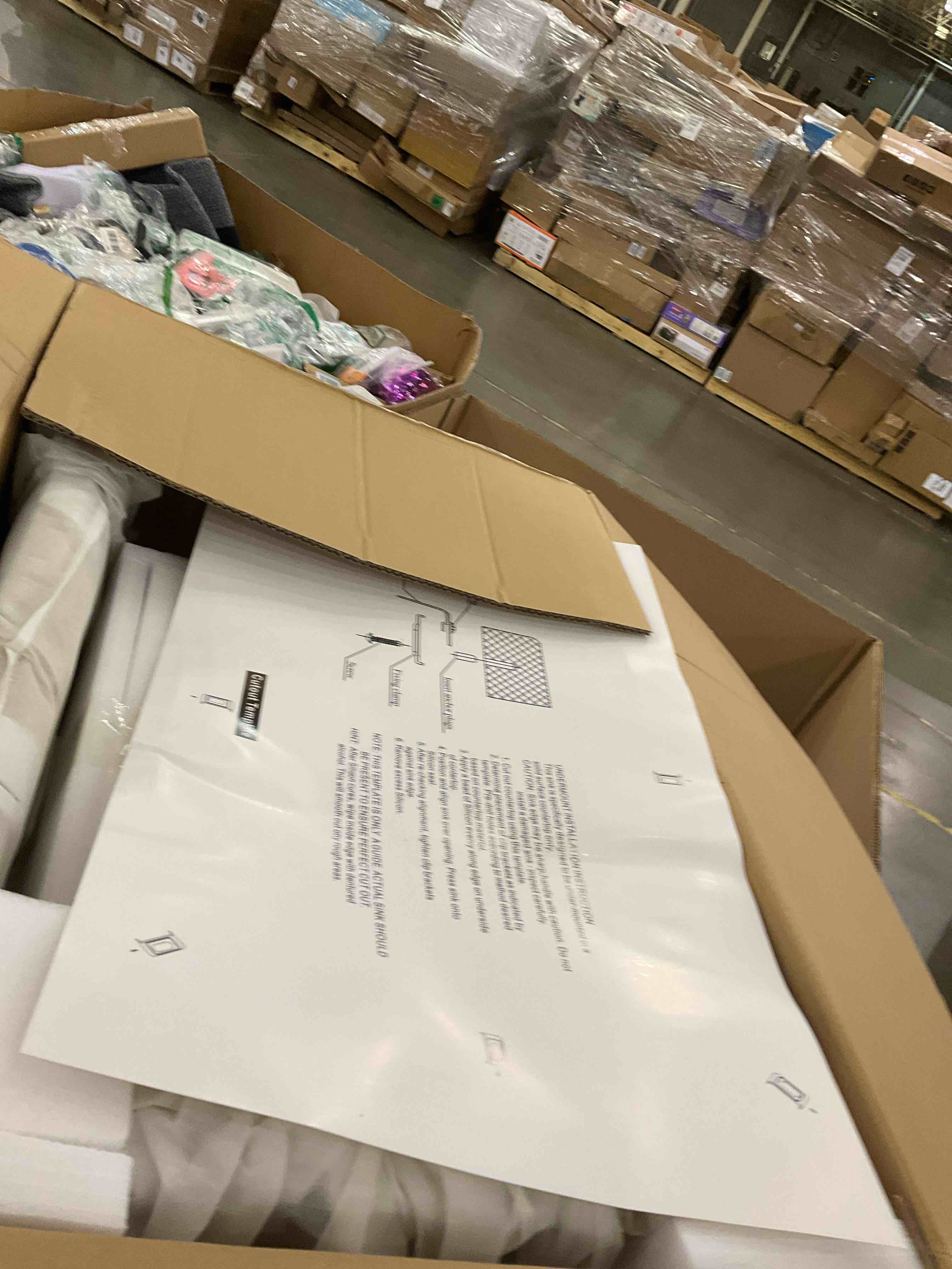 https://s3.amazonaws.com/lotting-images-prod/bidfta/GRA2086584_1738608545705.jpeg