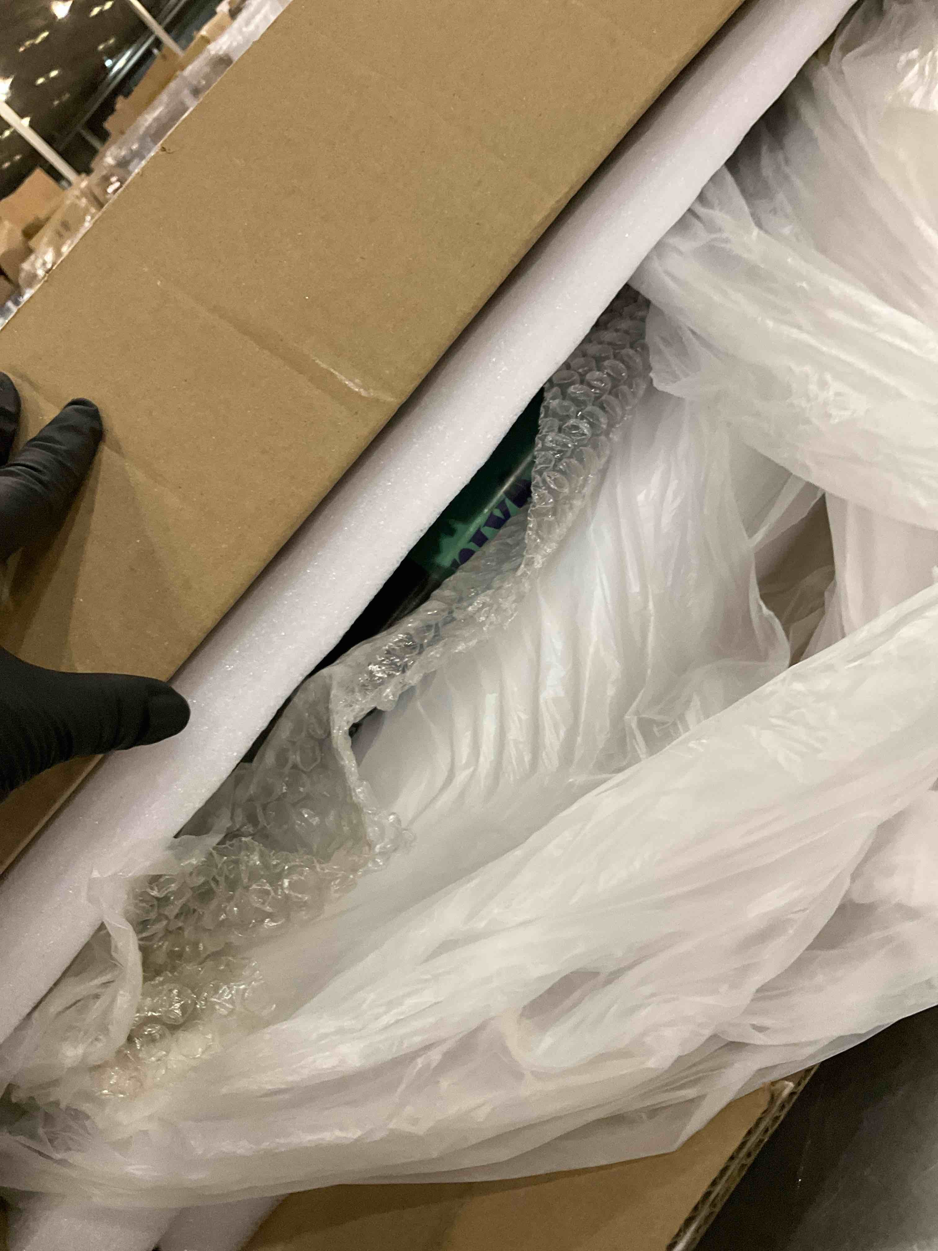 https://s3.amazonaws.com/lotting-images-prod/bidfta/GRA2087944_1739195427842.jpeg