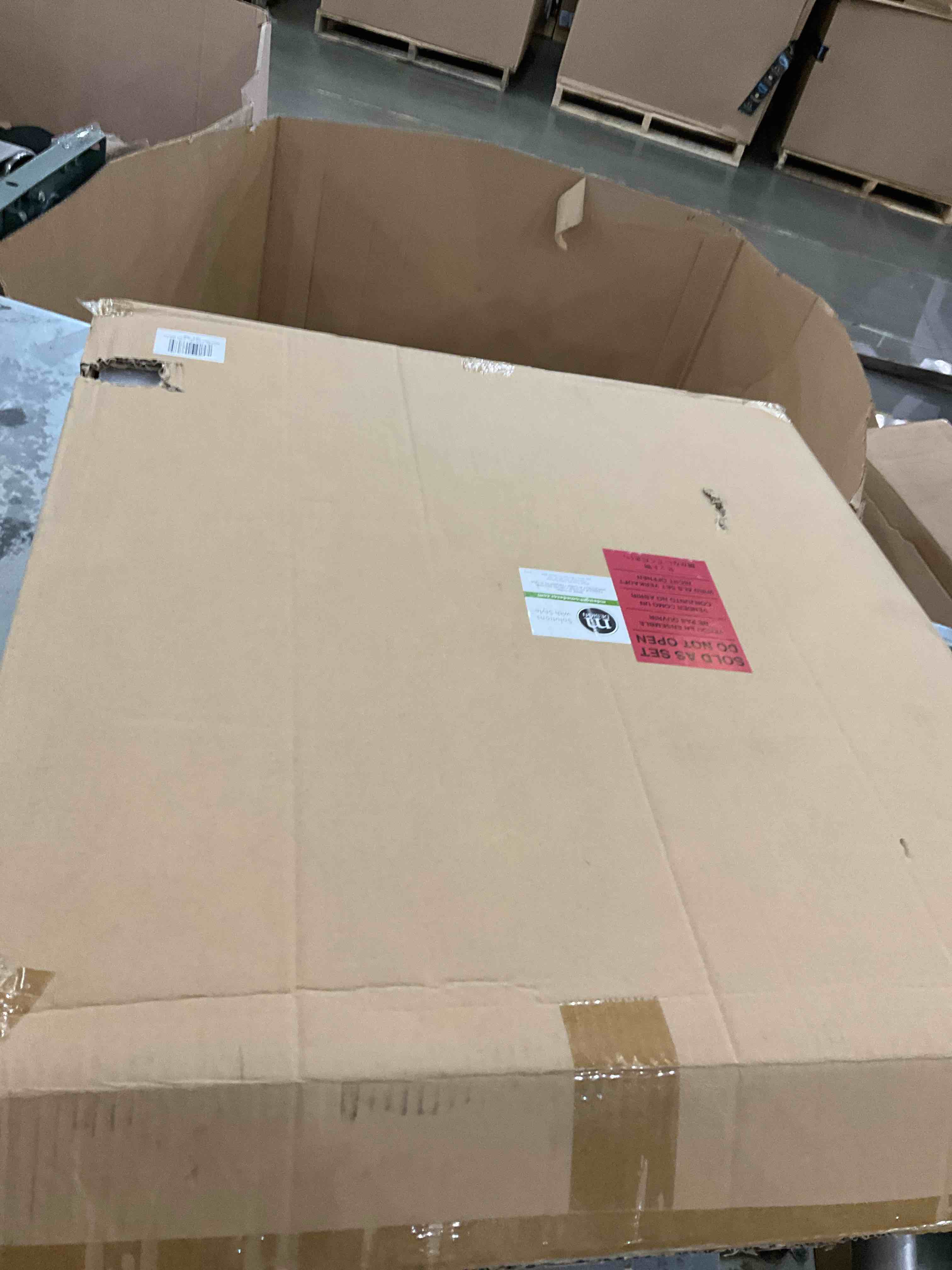 https://s3.amazonaws.com/lotting-images-prod/bidfta/GRA2088014_1739202618804.jpeg