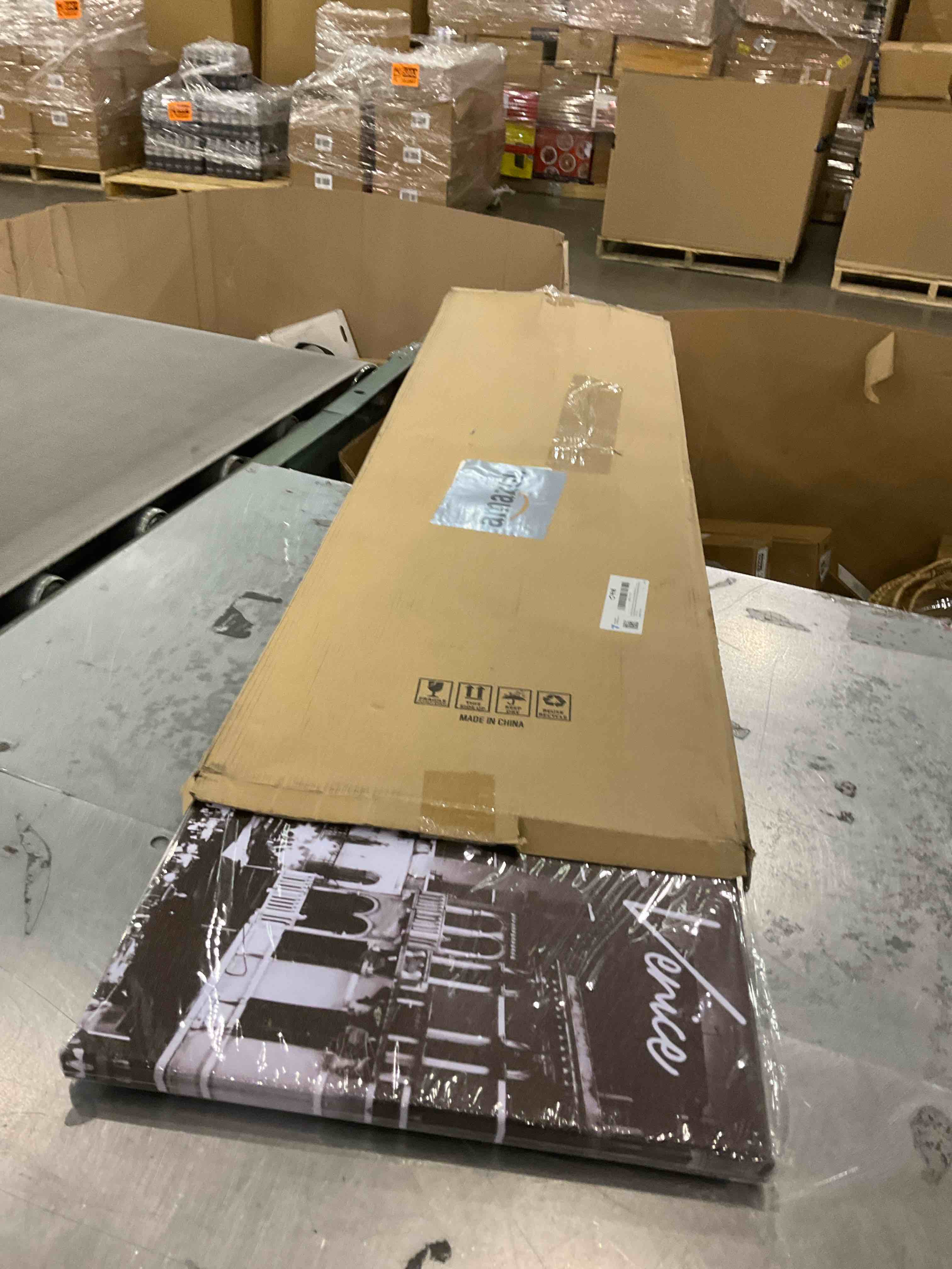 https://s3.amazonaws.com/lotting-images-prod/bidfta/GRA2088270_1739298414693.jpeg