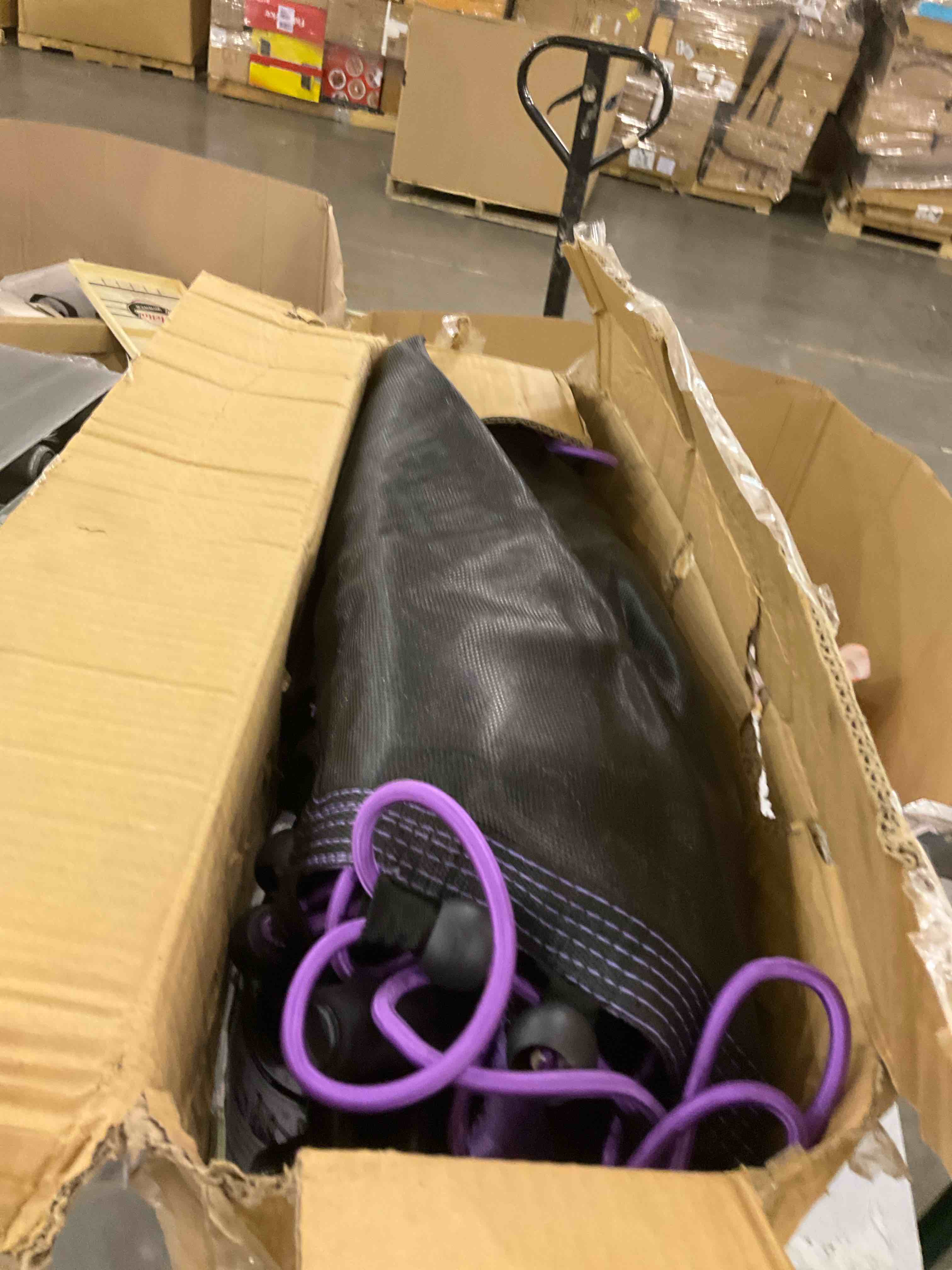 https://s3.amazonaws.com/lotting-images-prod/bidfta/GRA2088400_1739371513682.jpeg