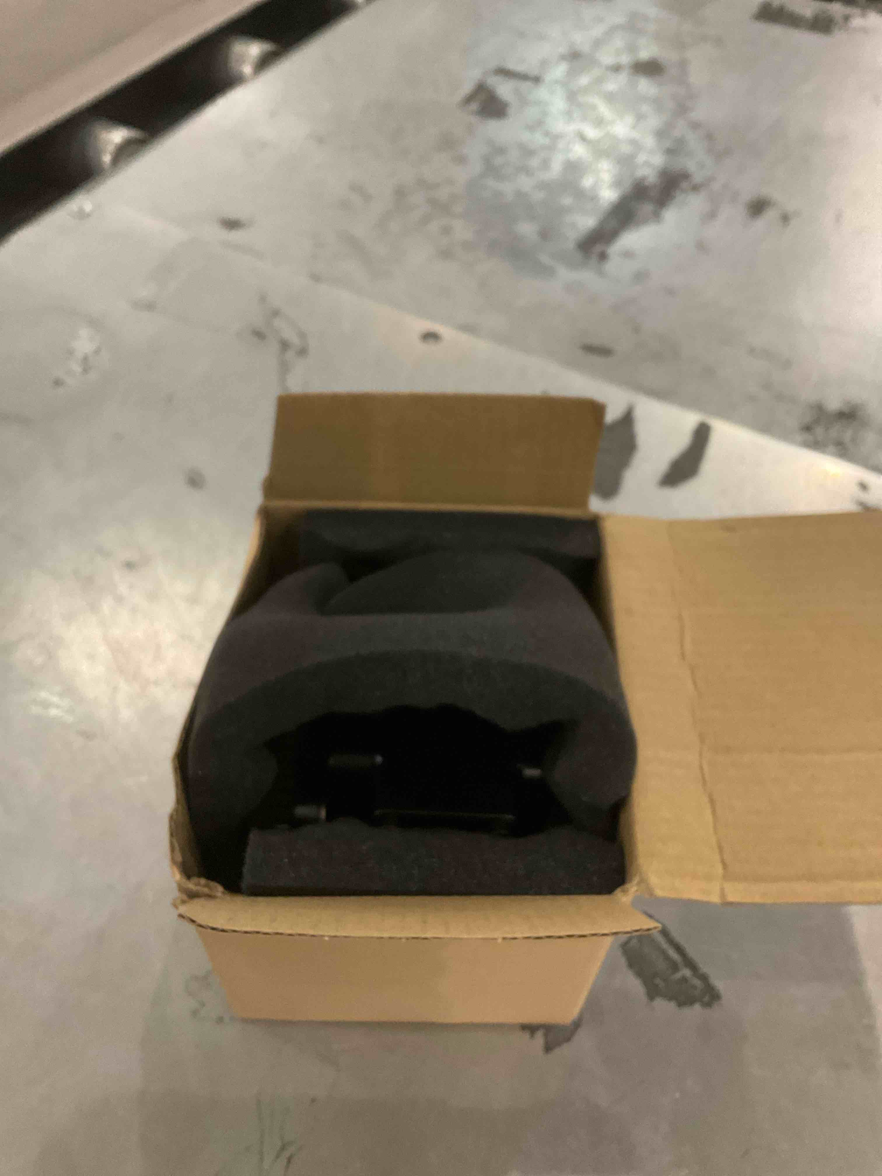 https://s3.amazonaws.com/lotting-images-prod/bidfta/GRA2088807_1739468831162.jpeg