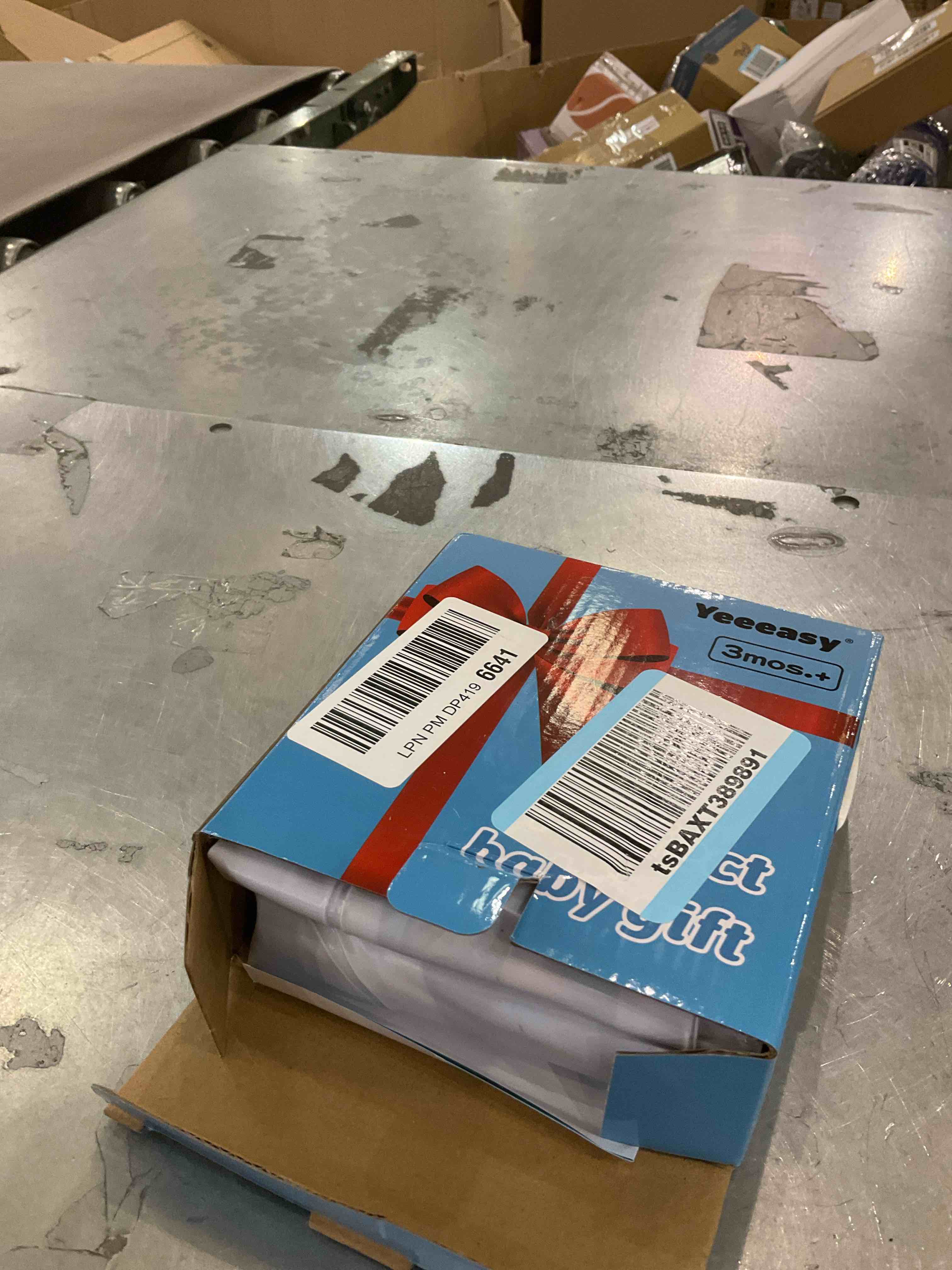 https://s3.amazonaws.com/lotting-images-prod/bidfta/GRA2088822_1739470074244.jpeg