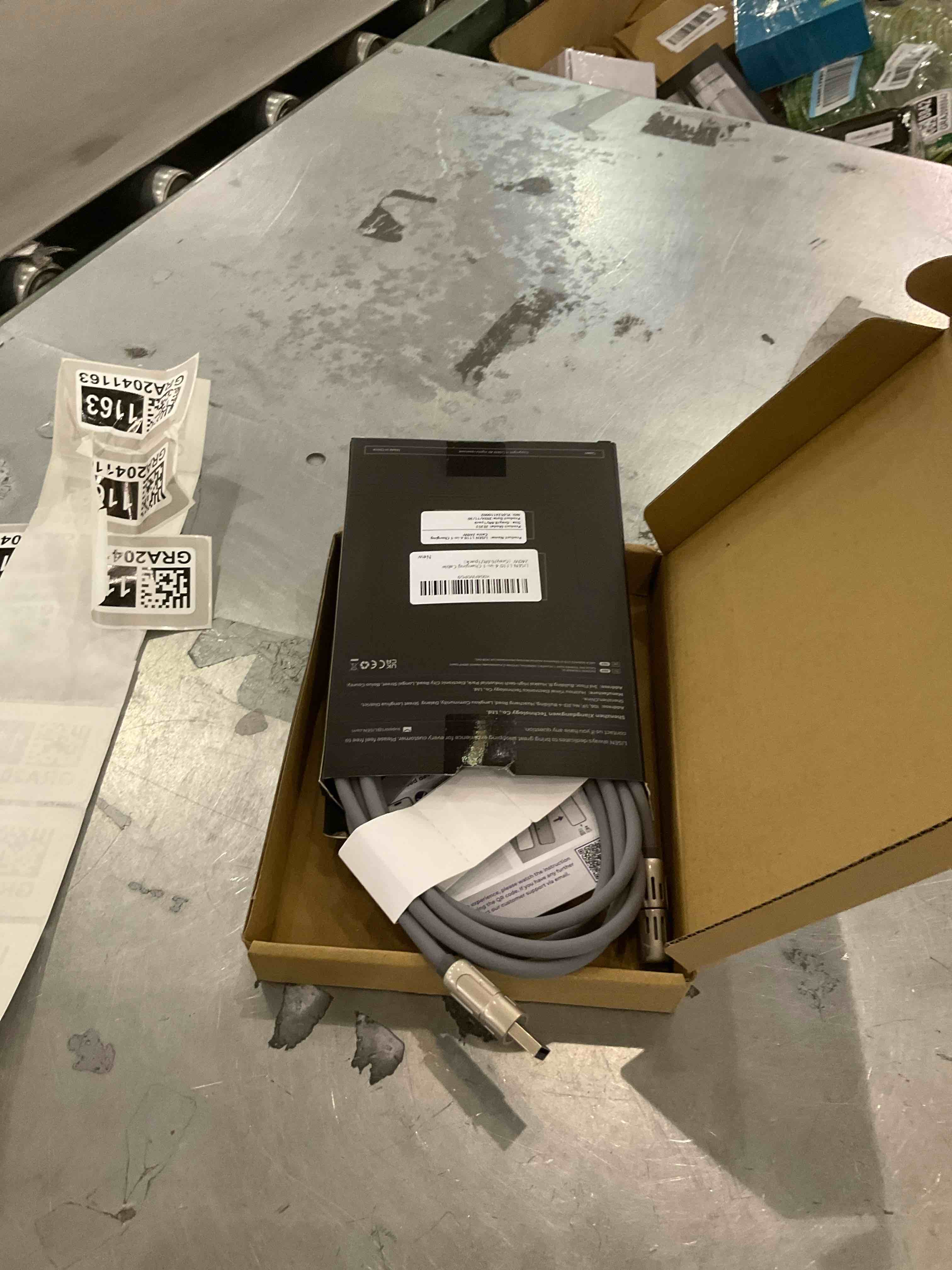 https://s3.amazonaws.com/lotting-images-prod/bidfta/GRA2088848_1739471901898.jpeg
