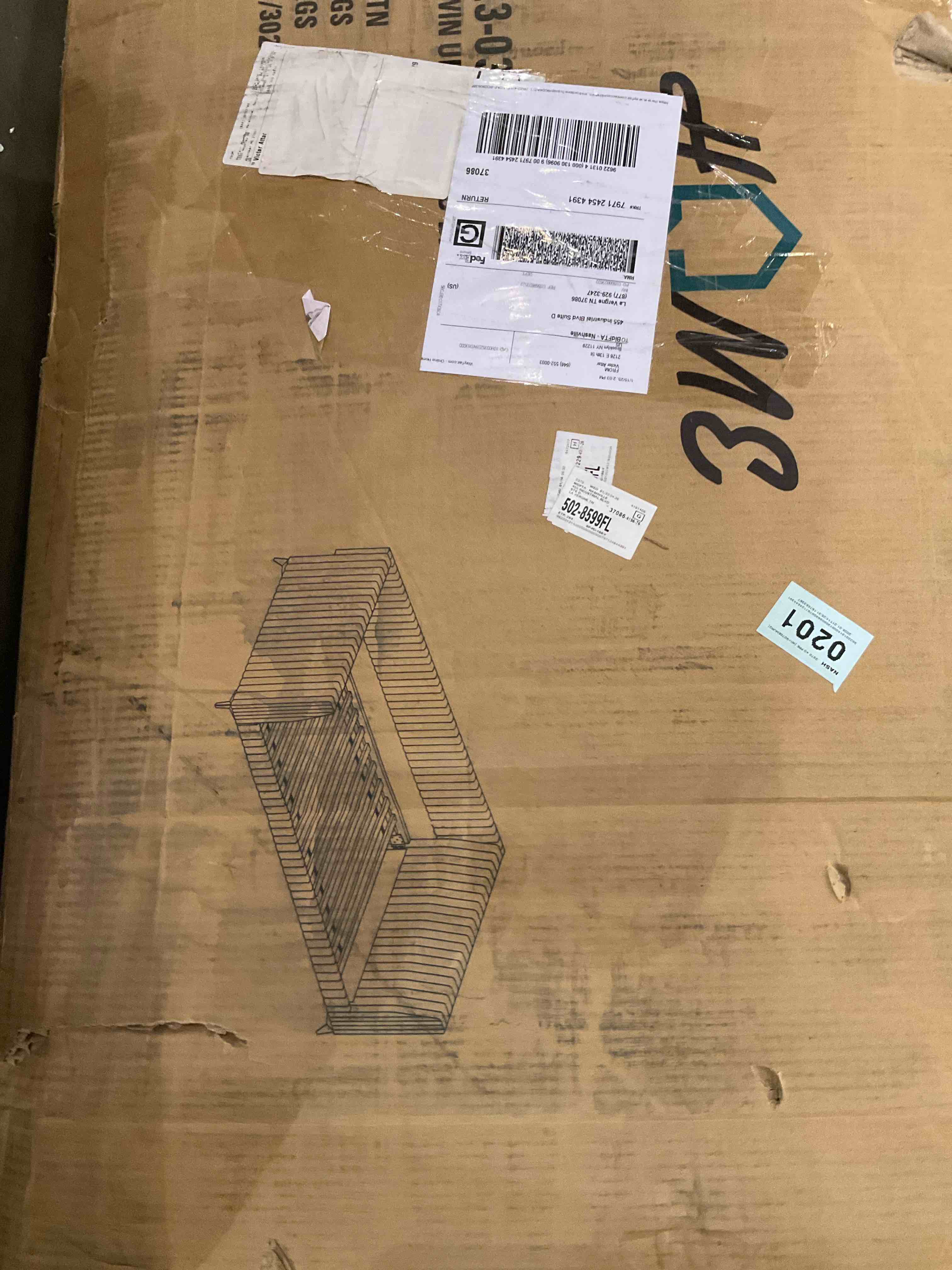 https://s3.amazonaws.com/lotting-images-prod/bidfta/GRA2089260_1737649365005.jpeg