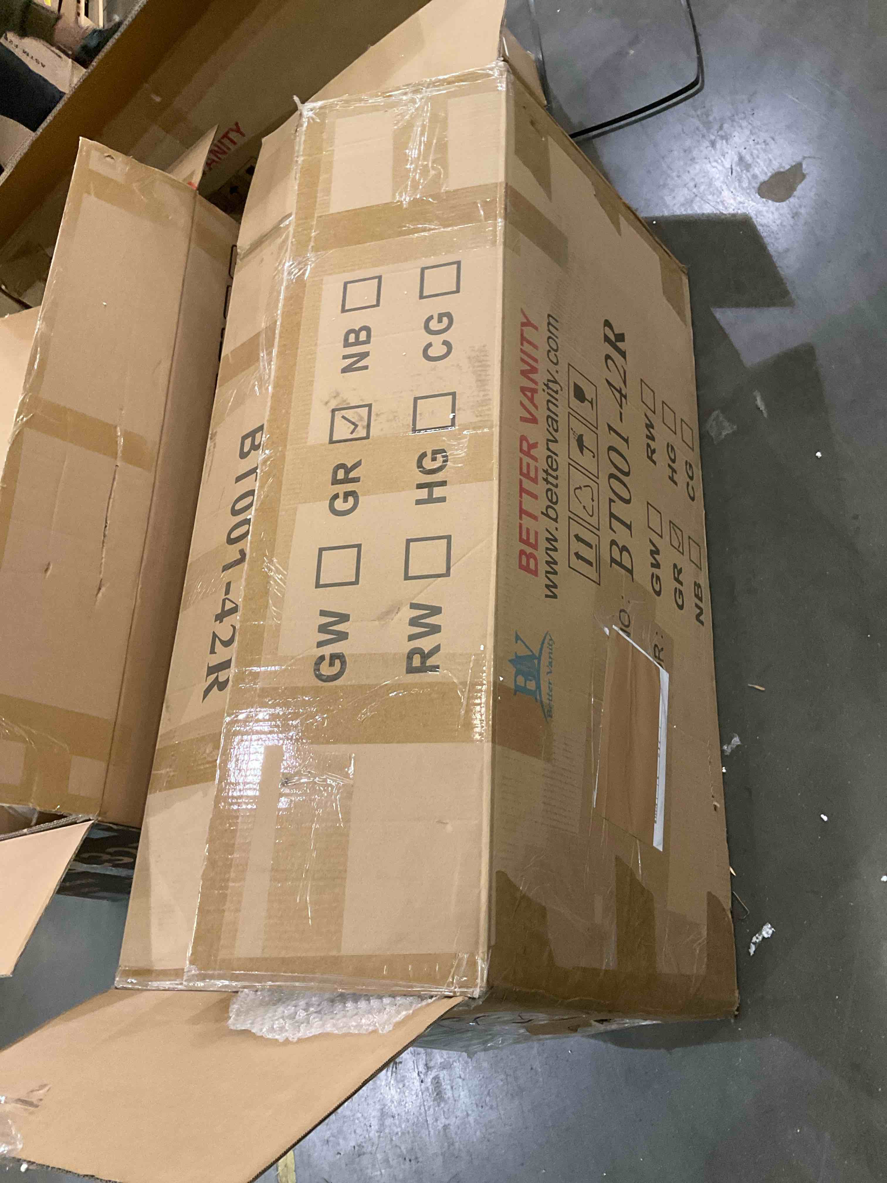 https://s3.amazonaws.com/lotting-images-prod/bidfta/GRA2089646_1737995116784.jpeg