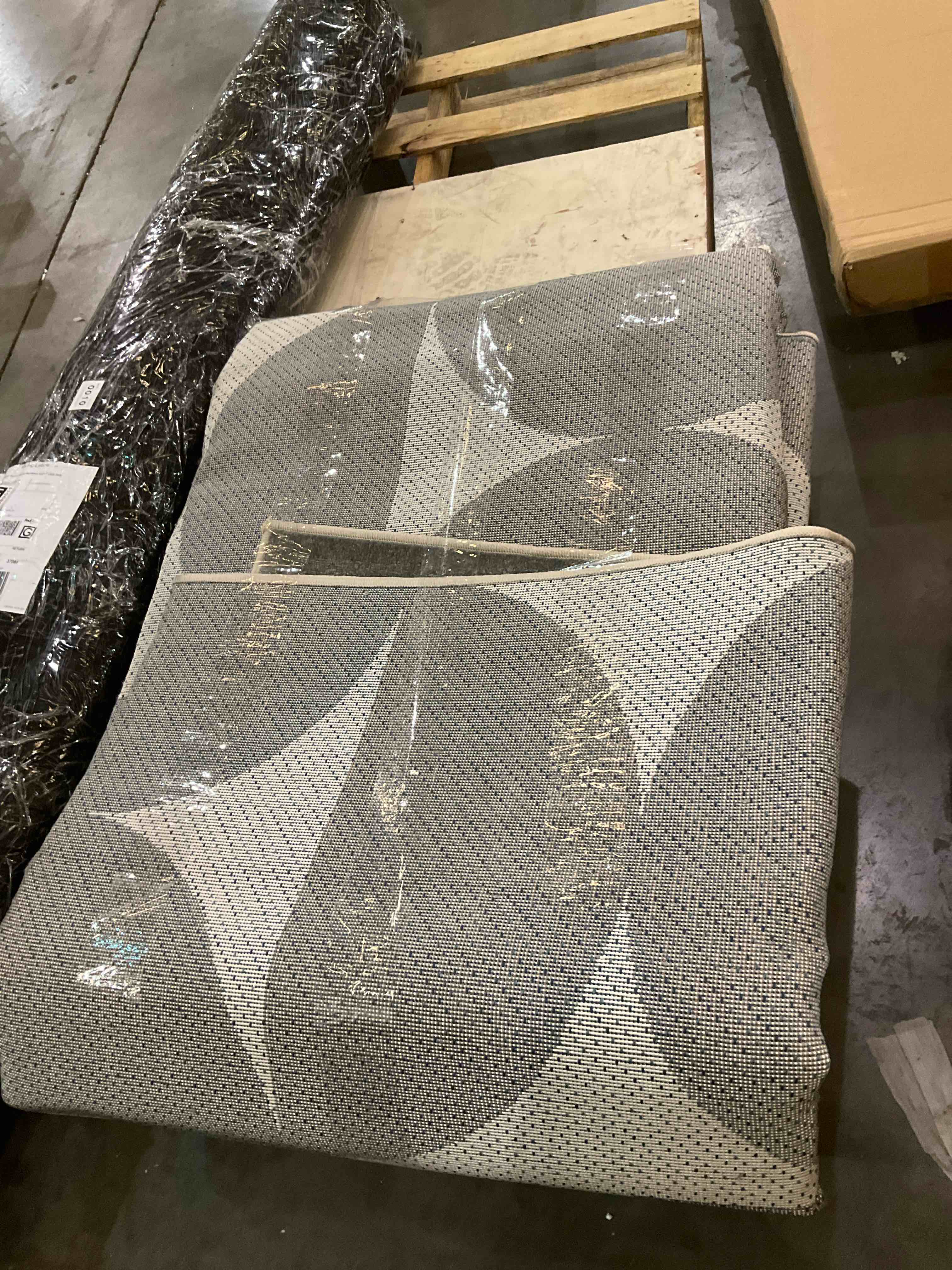 Rug