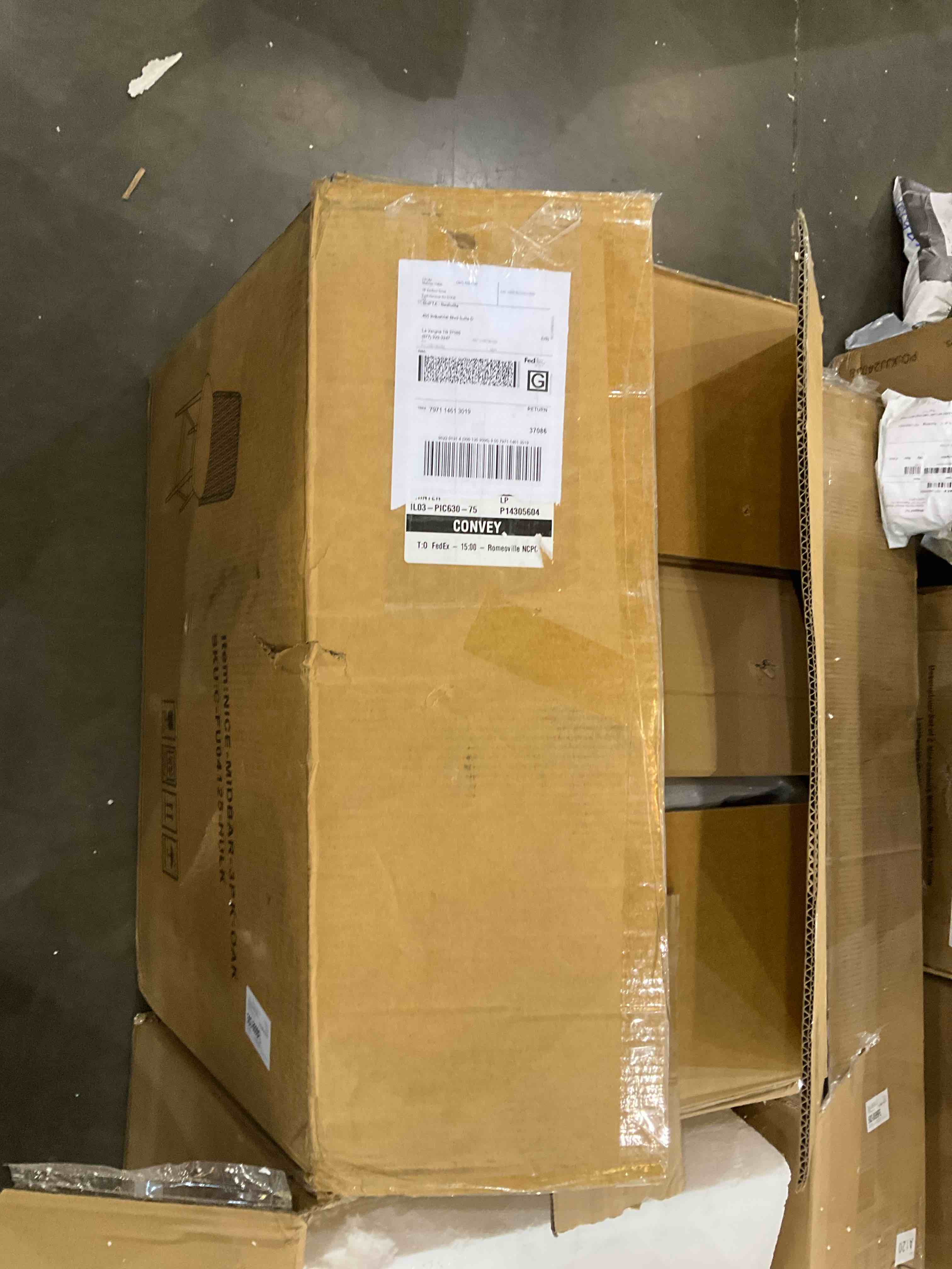 https://s3.amazonaws.com/lotting-images-prod/bidfta/GRA2089852_1738168495941.jpeg