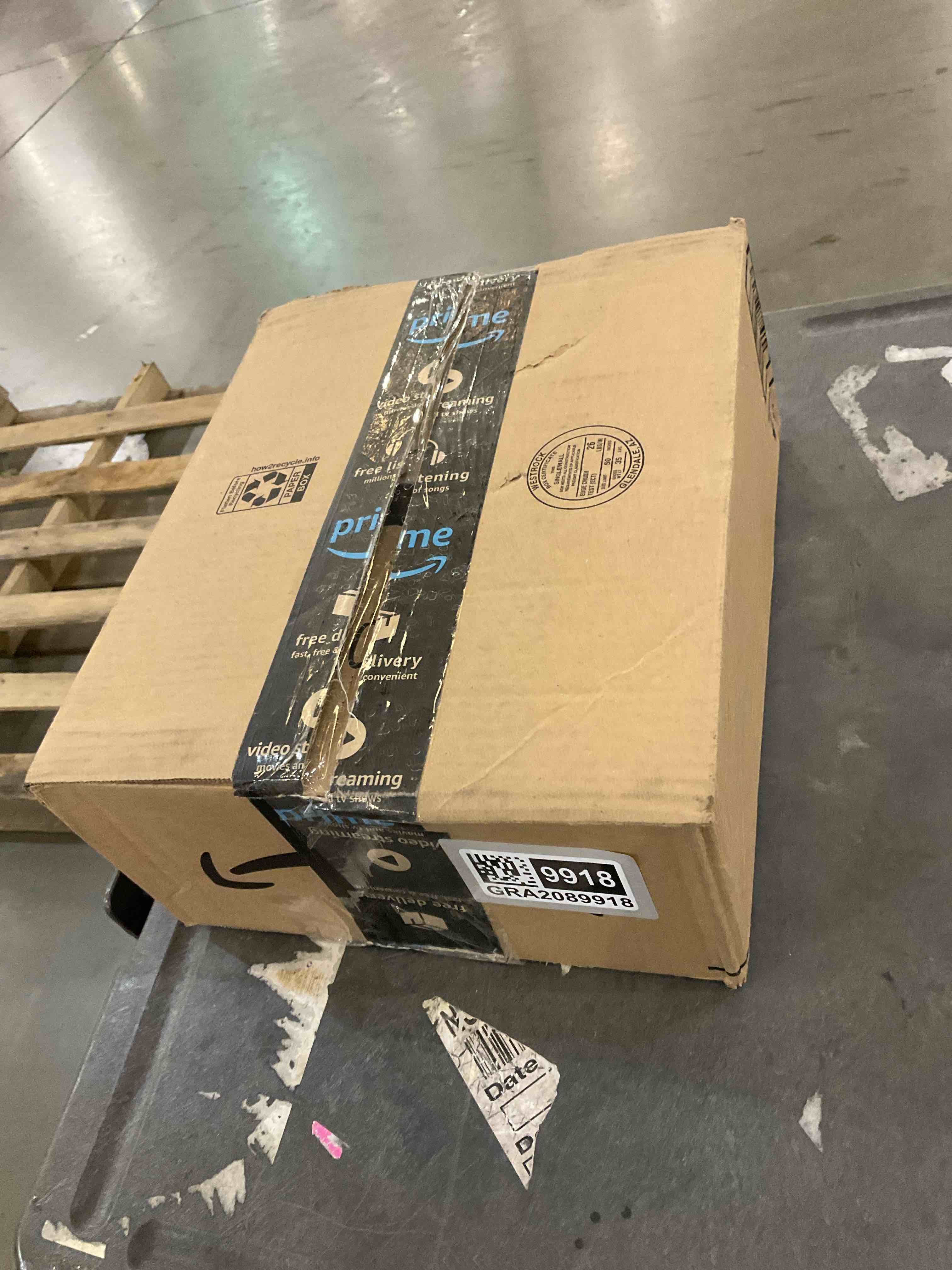 https://s3.amazonaws.com/lotting-images-prod/bidfta/GRA2089918_1738179815241.jpeg