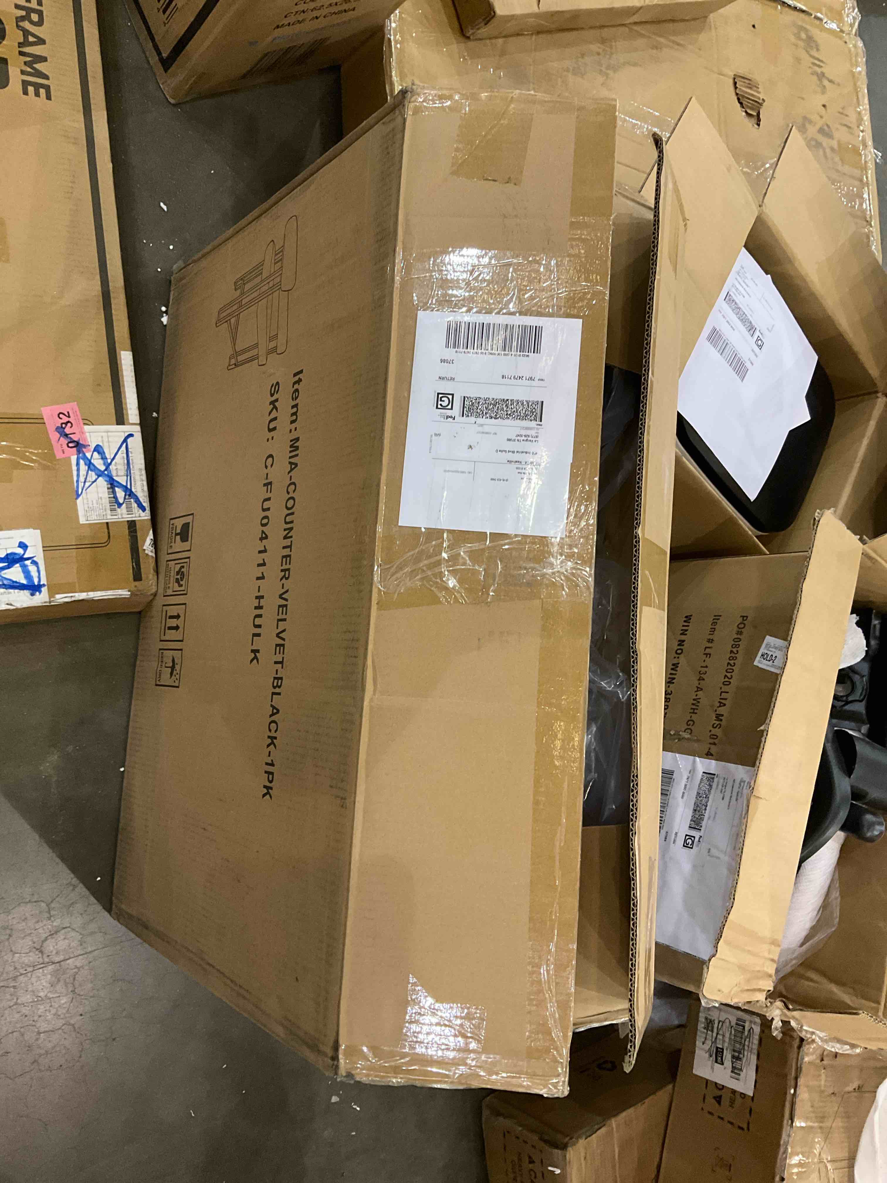 https://s3.amazonaws.com/lotting-images-prod/bidfta/GRA2089962_1738184575127.jpeg