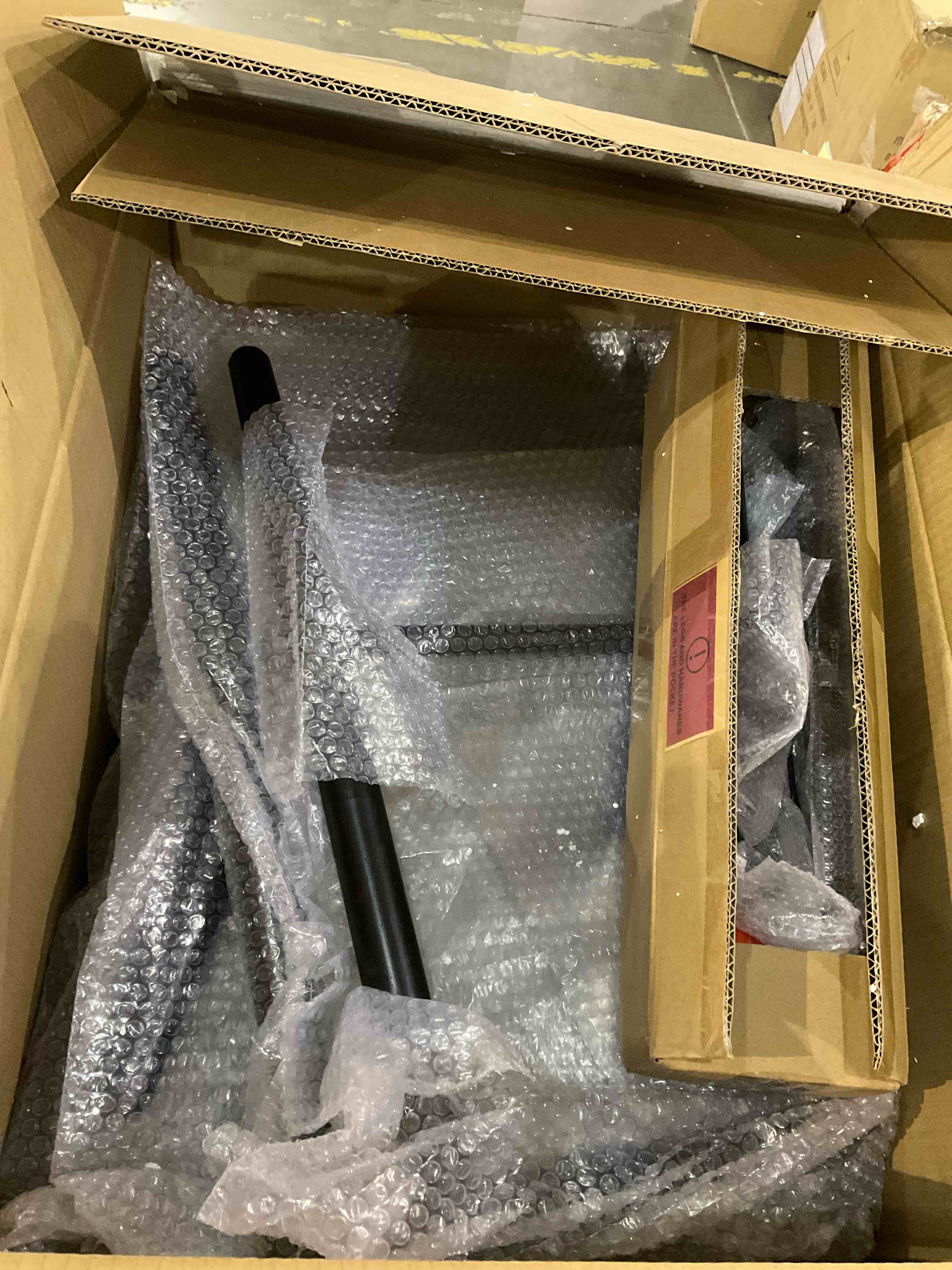 https://s3.amazonaws.com/lotting-images-prod/bidfta/GRA2089978_1738240829083.jpeg