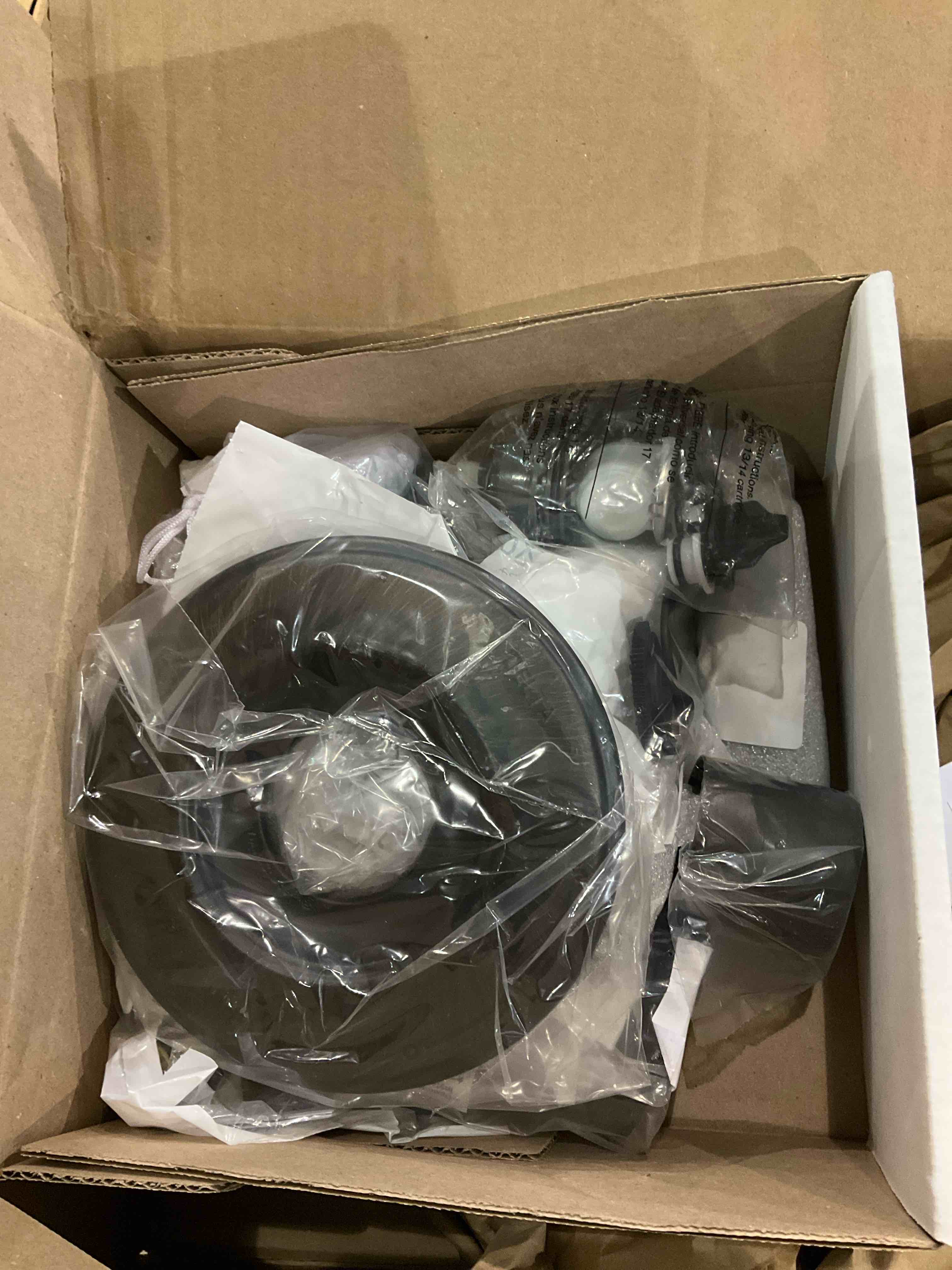 https://s3.amazonaws.com/lotting-images-prod/bidfta/GRA2090248_1738331118501.jpeg