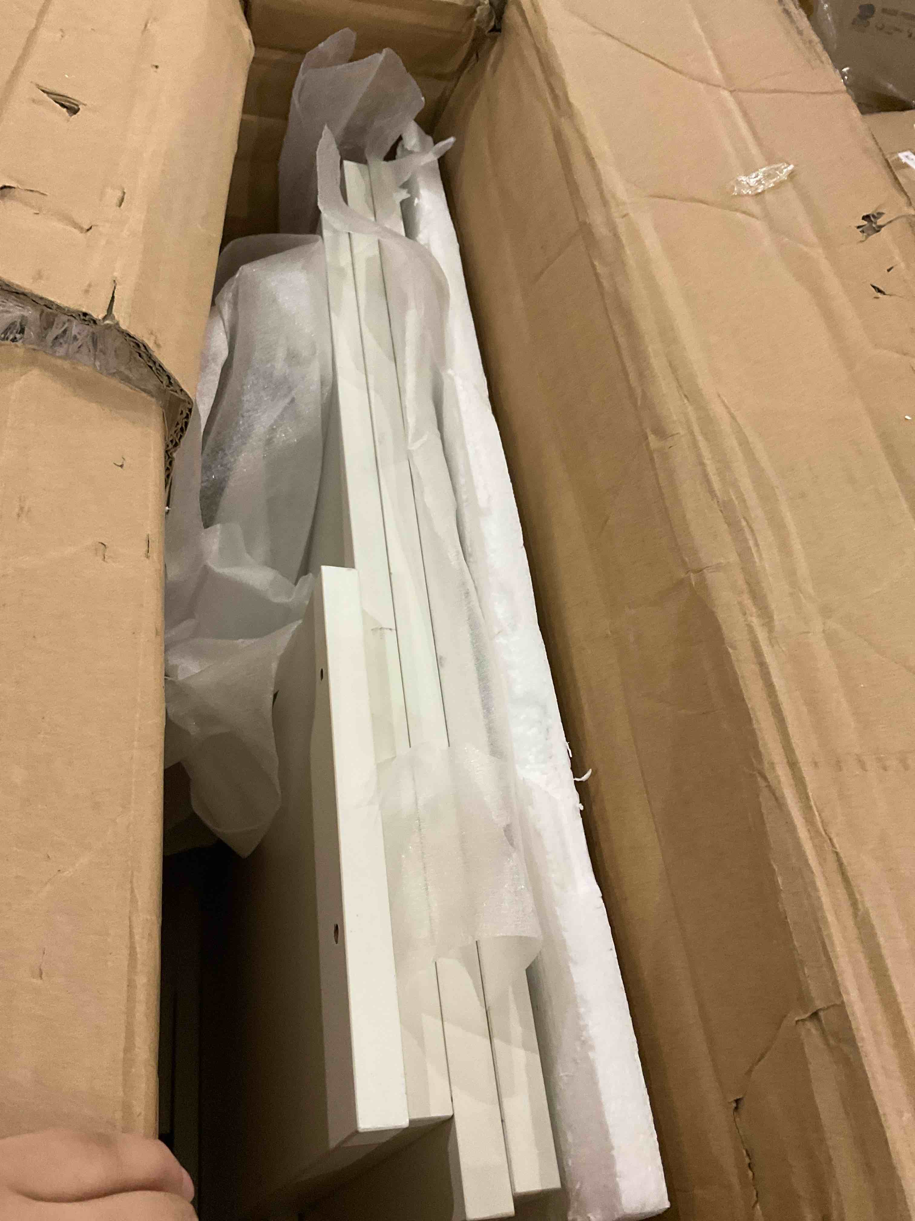 https://s3.amazonaws.com/lotting-images-prod/bidfta/GRA2090971_1738774620834.jpeg