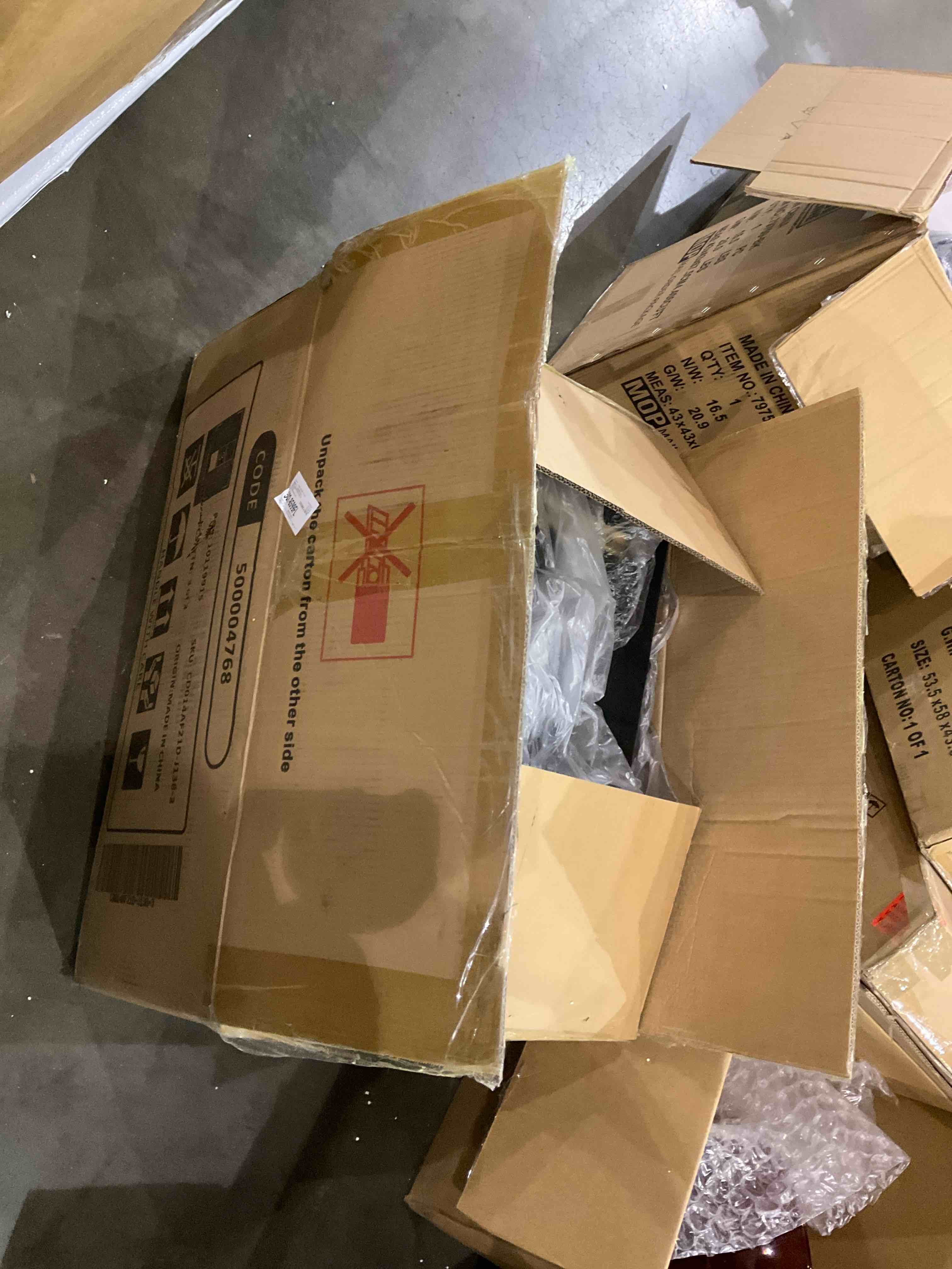 https://s3.amazonaws.com/lotting-images-prod/bidfta/GRA2091207_1738927382466.jpeg